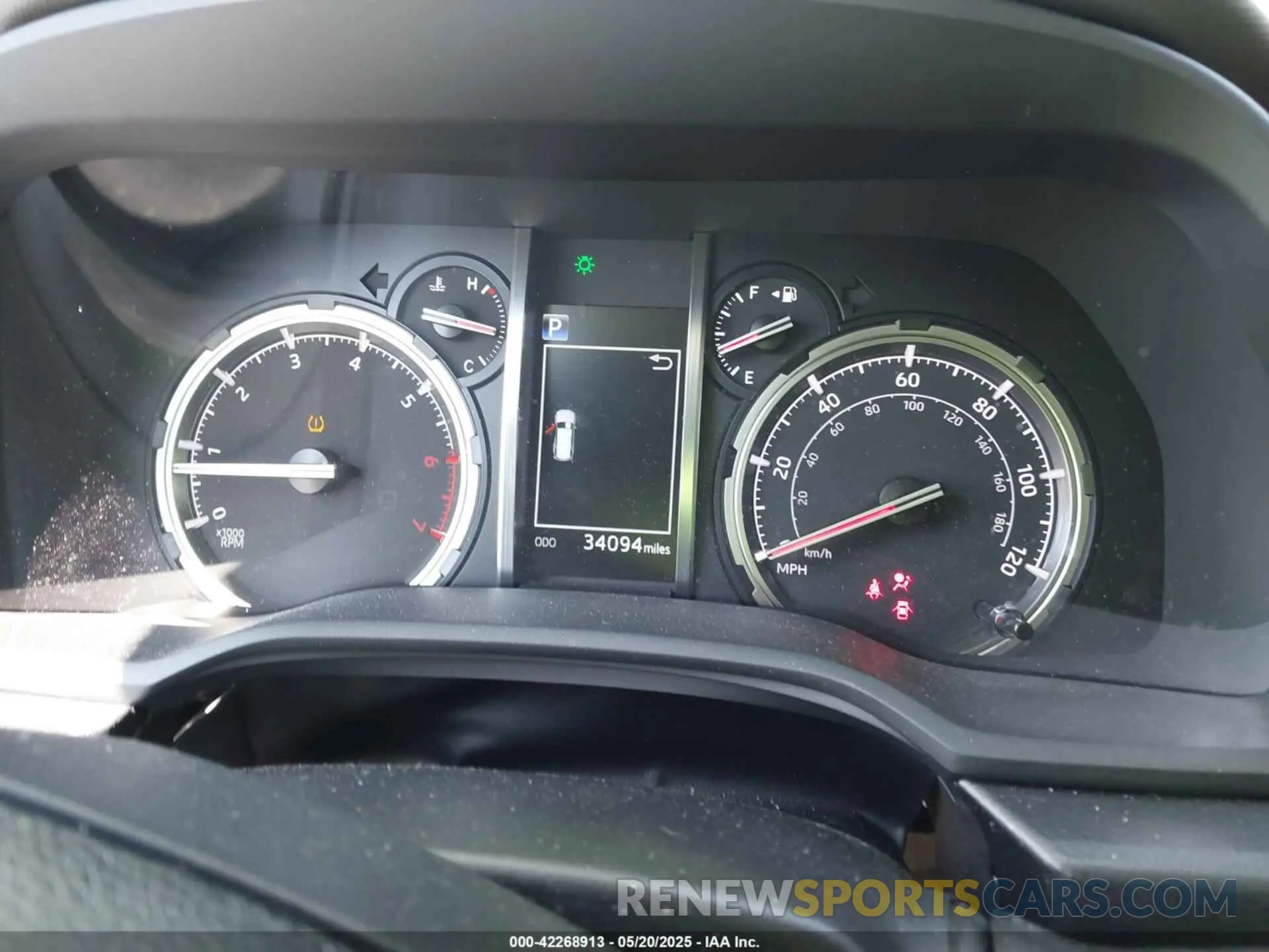 7 fotografías del automóvil dañado JTERU5JR5M5903979 TOYOTA 4RUNNER 2021