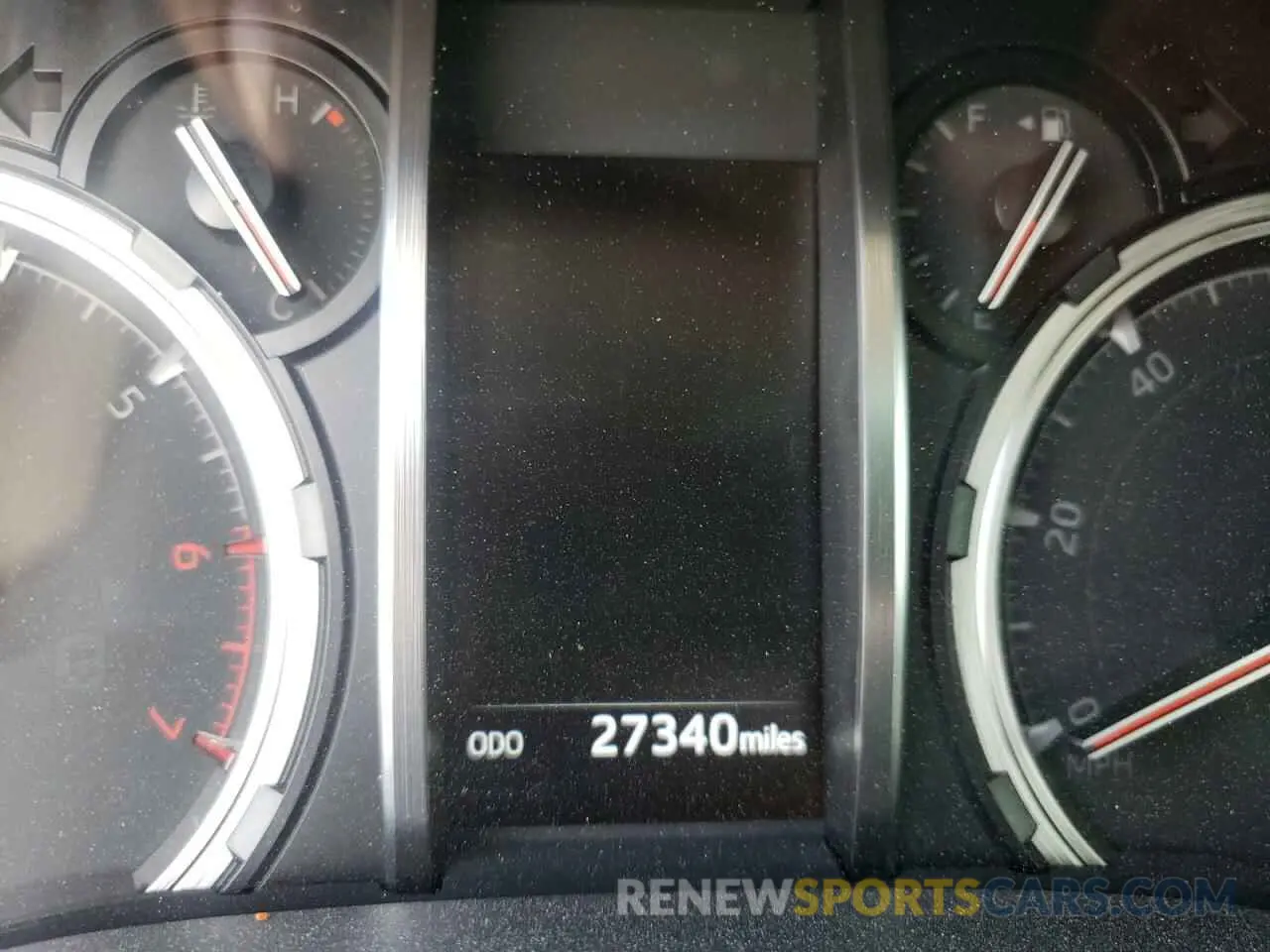 8 fotografías del automóvil dañado JTERU5JR5M5926517 TOYOTA 4RUNNER 2021