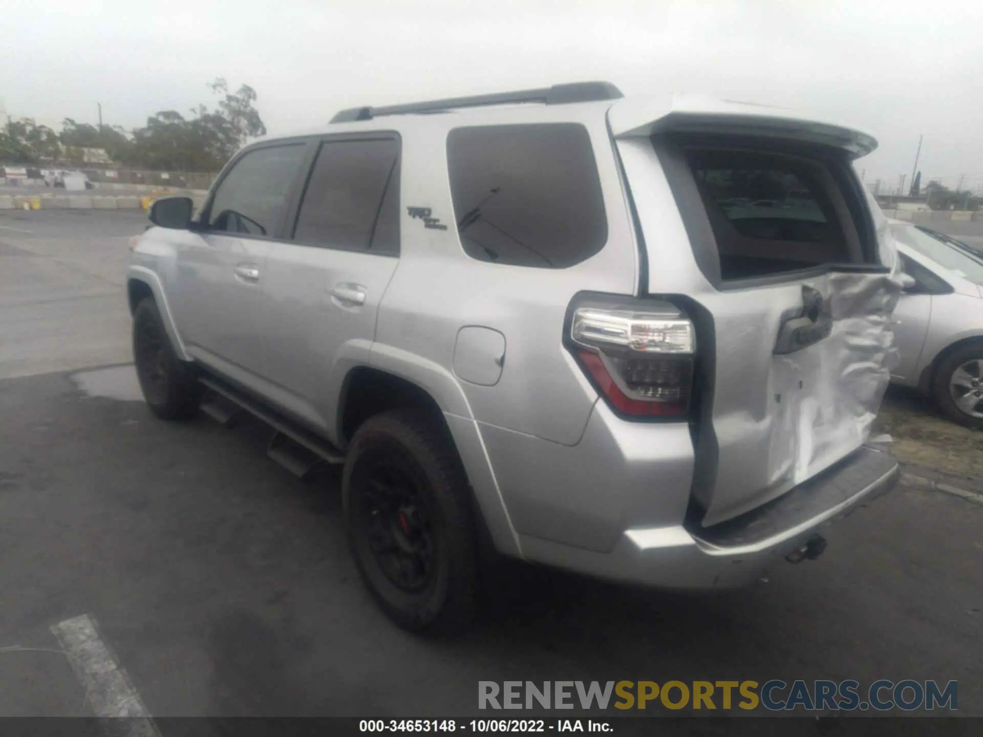 3 fotografías del automóvil dañado JTERU5JR7M5939530 TOYOTA 4RUNNER 2021