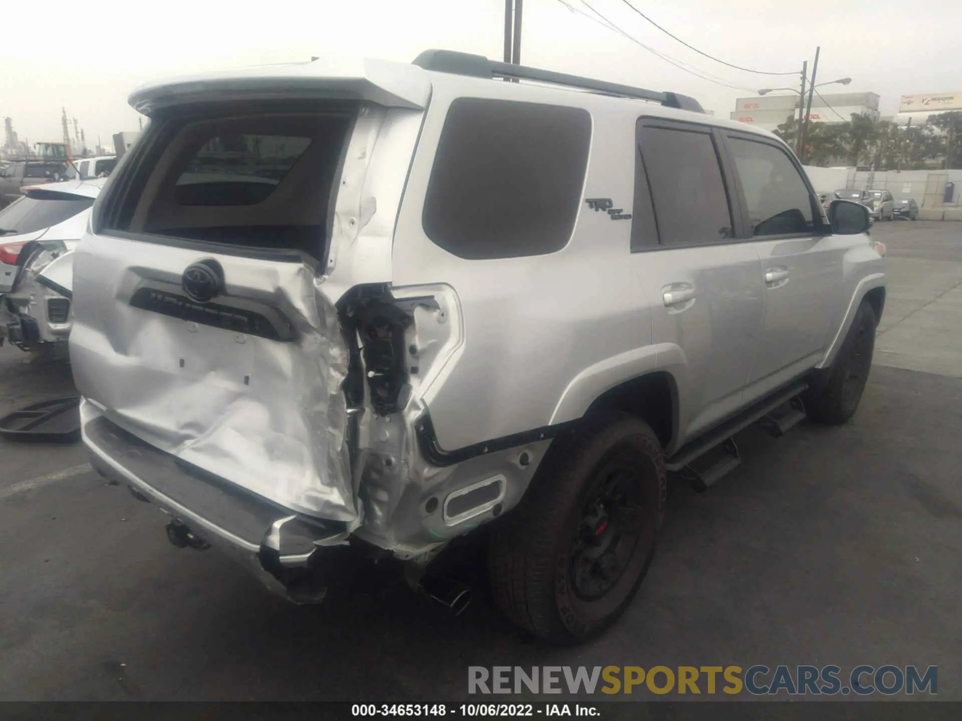 4 fotografías del automóvil dañado JTERU5JR7M5939530 TOYOTA 4RUNNER 2021