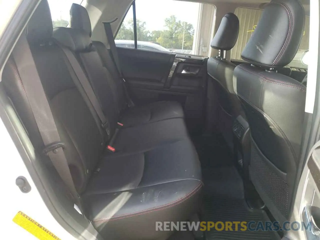 6 fotografías del automóvil dañado JTERU5JR8M5878401 TOYOTA 4RUNNER 2021