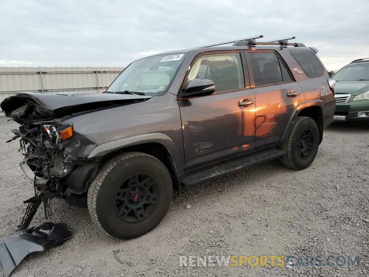 1 fotografías del automóvil dañado JTERU5JR8M5900493 TOYOTA 4RUNNER 2021