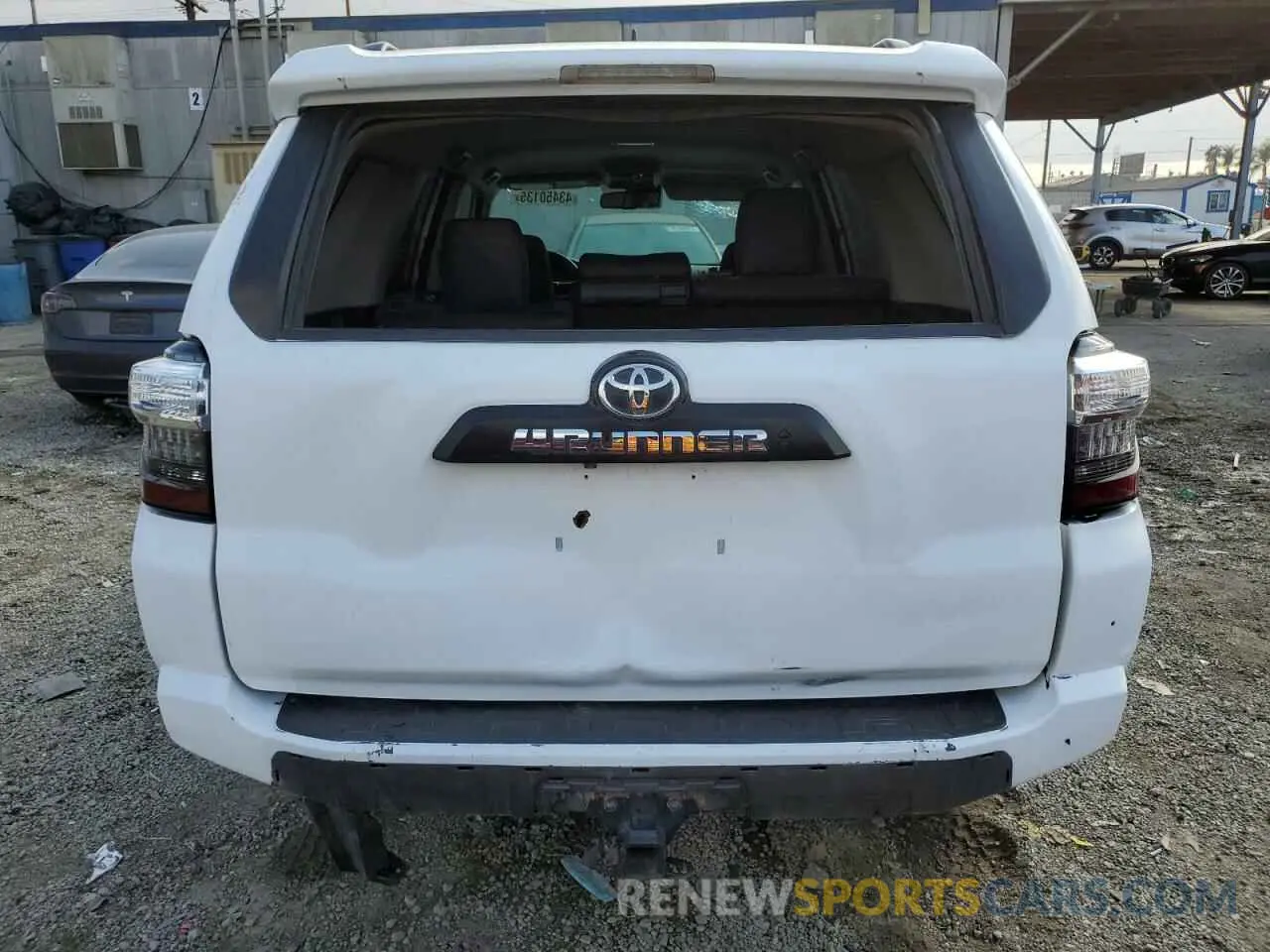 6 fotografías del automóvil dañado JTERU5JR8M5913227 TOYOTA 4RUNNER 2021