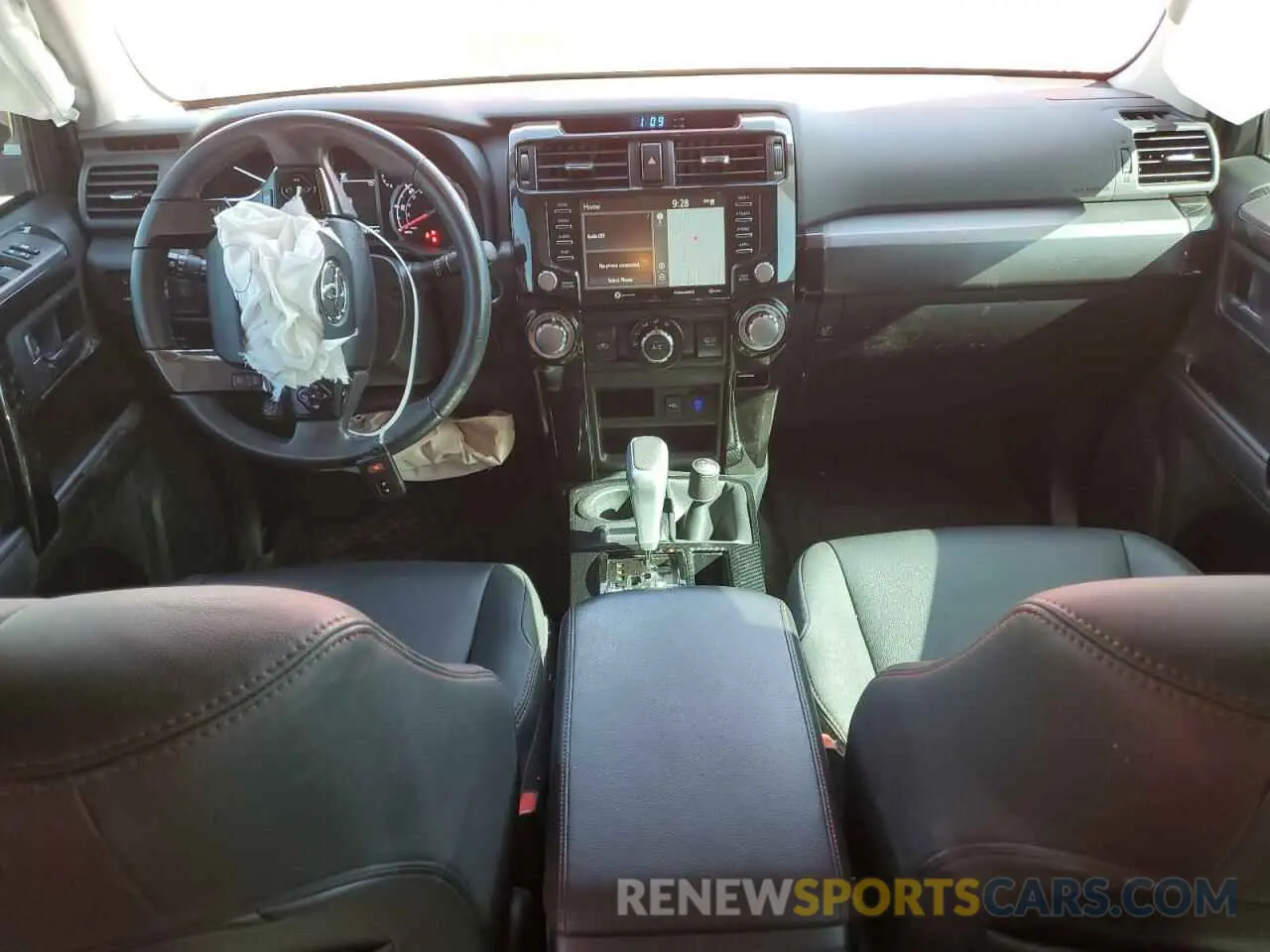 8 fotografías del automóvil dañado JTERU5JRXM5954331 TOYOTA 4RUNNER 2021