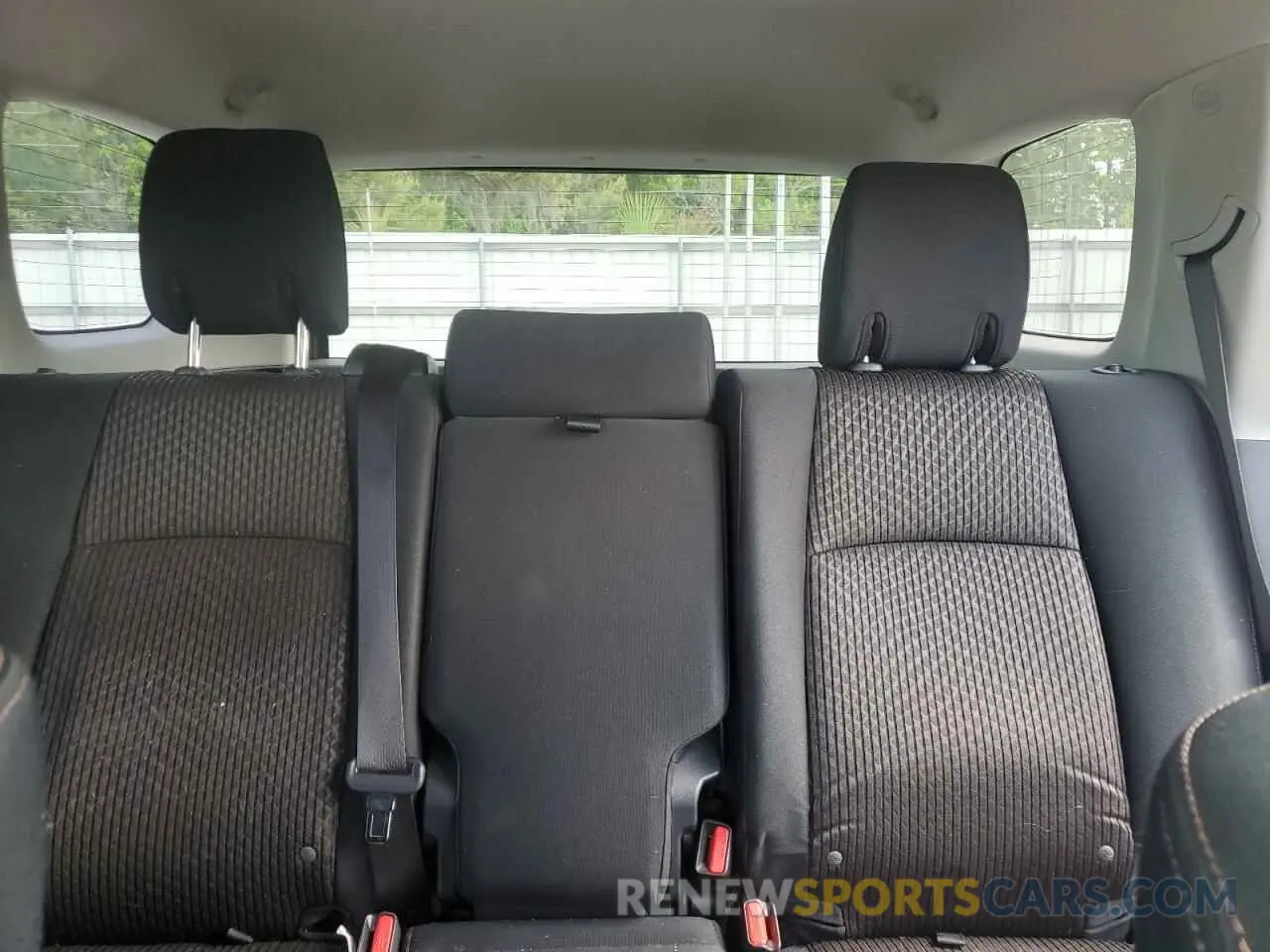 10 fotografías del automóvil dañado JTEZU5JR2M5232447 TOYOTA 4RUNNER 2021
