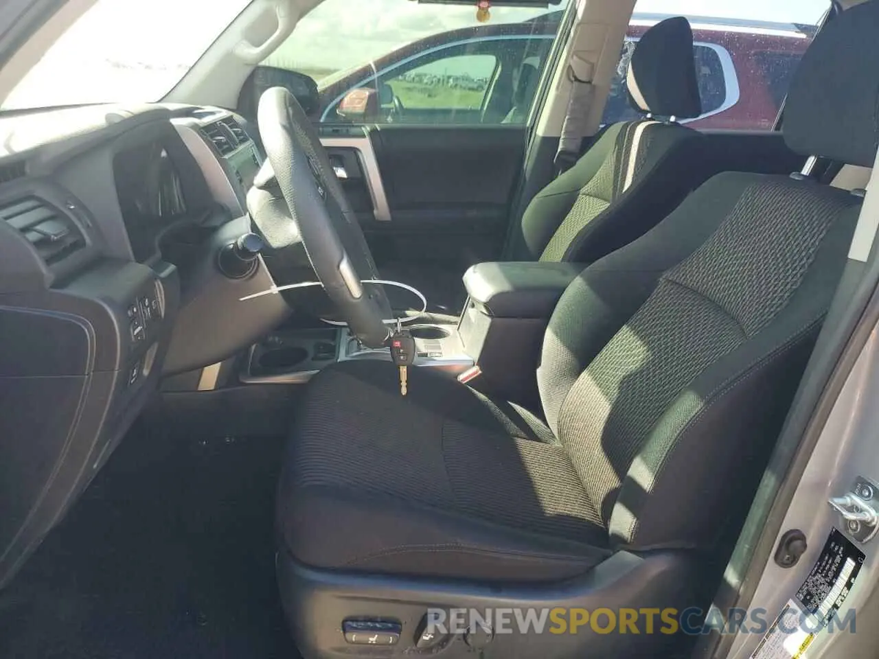 7 fotografías del automóvil dañado JTEZU5JR6M5234959 TOYOTA 4RUNNER 2021