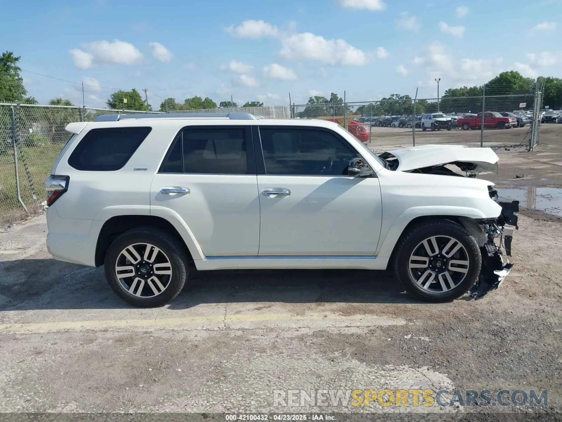 14 fotografías del automóvil dañado JTEDU5JR9N5265778 TOYOTA 4RUNNER 2022