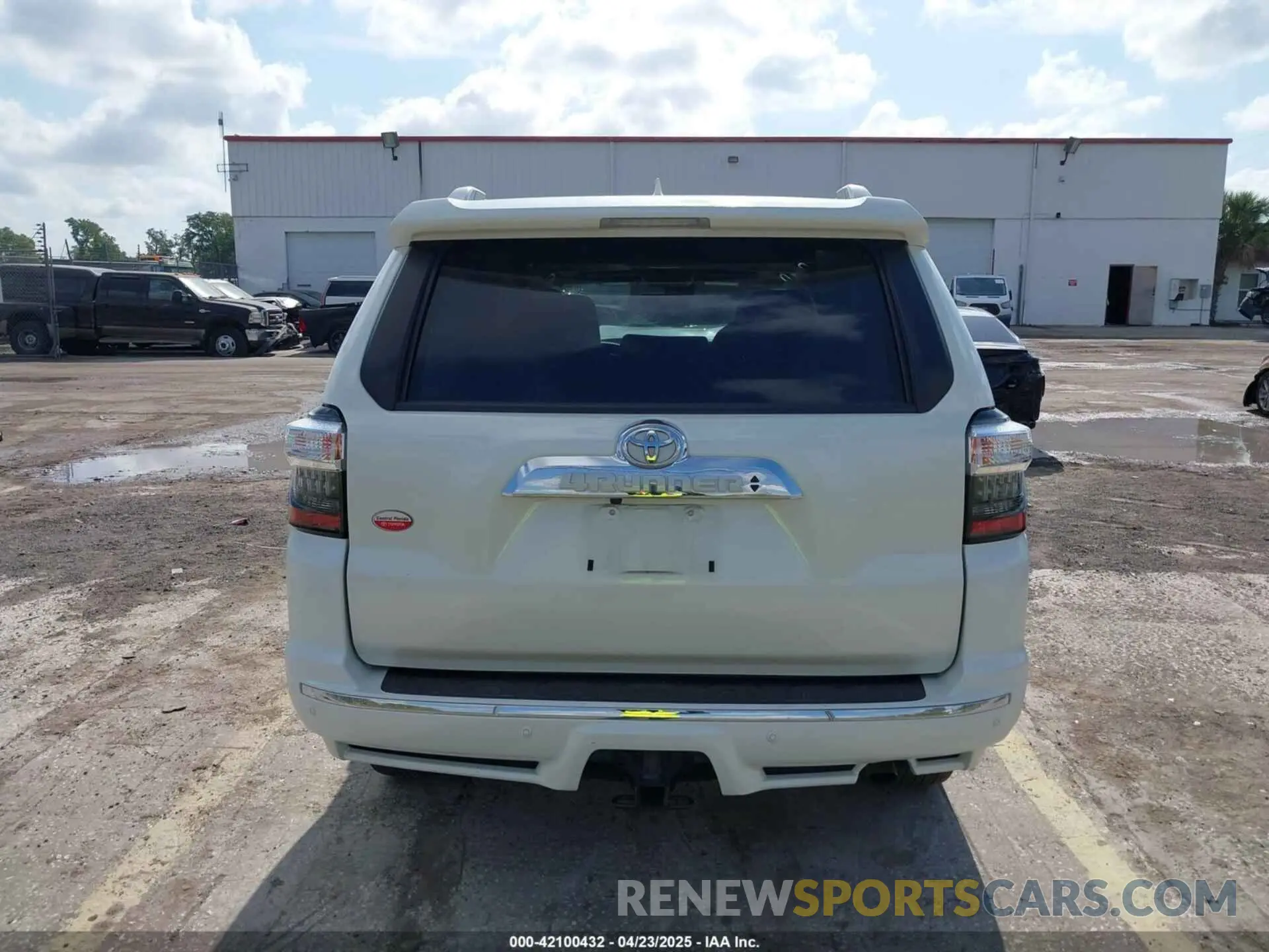 17 fotografías del automóvil dañado JTEDU5JR9N5265778 TOYOTA 4RUNNER 2022
