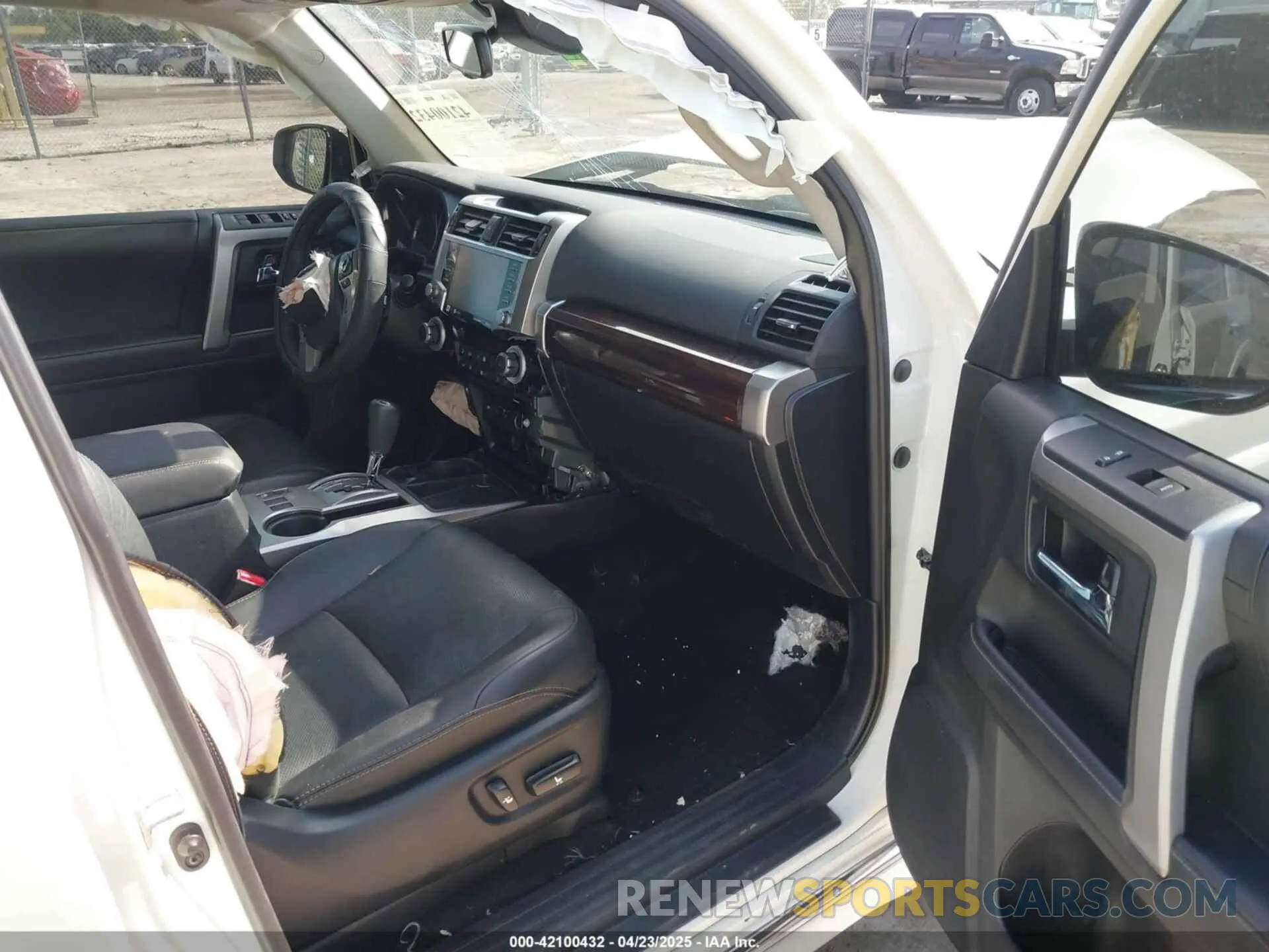 5 fotografías del automóvil dañado JTEDU5JR9N5265778 TOYOTA 4RUNNER 2022