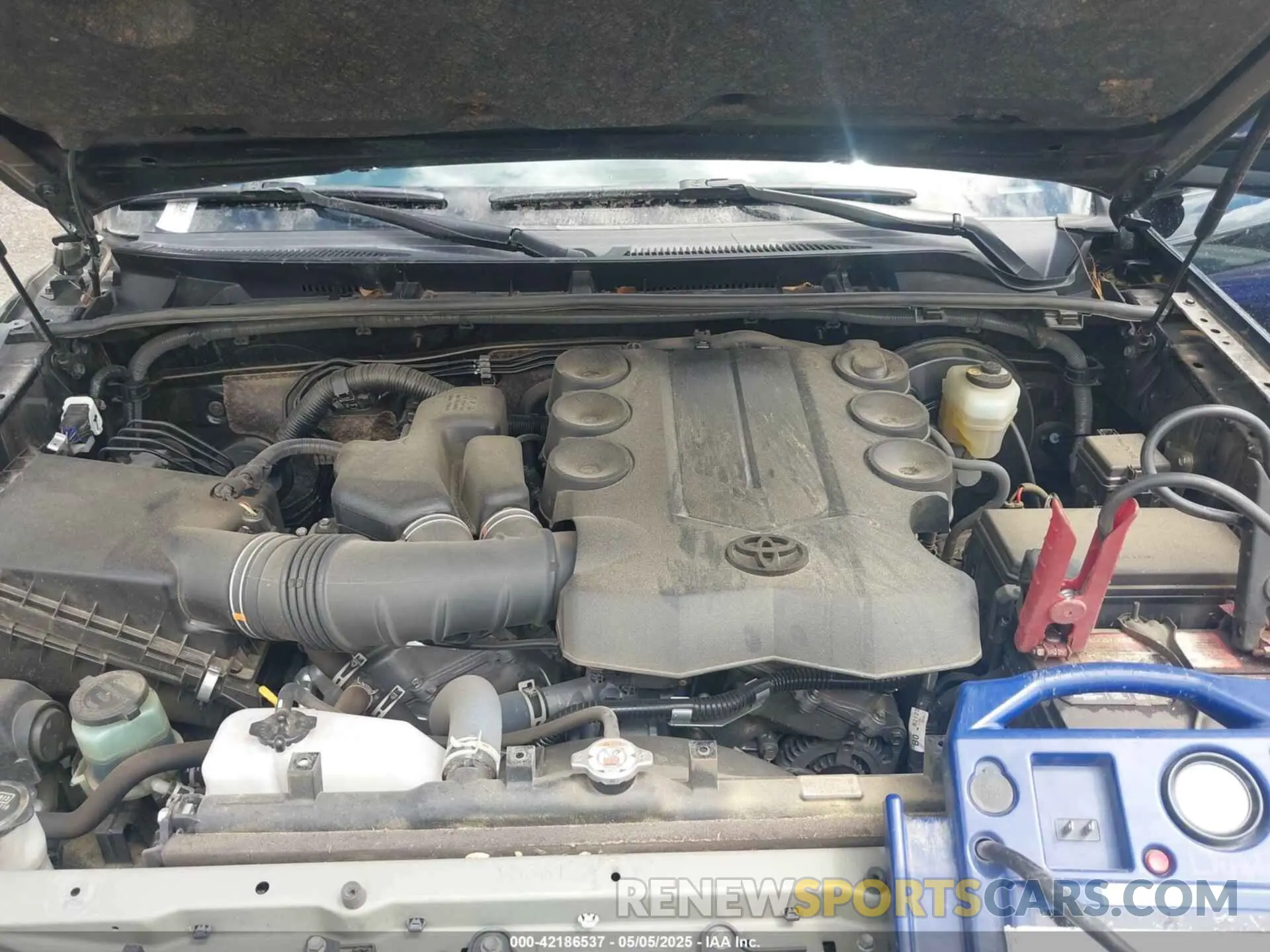 10 fotografías del automóvil dañado JTEEU5JR0N5257119 TOYOTA 4RUNNER 2022