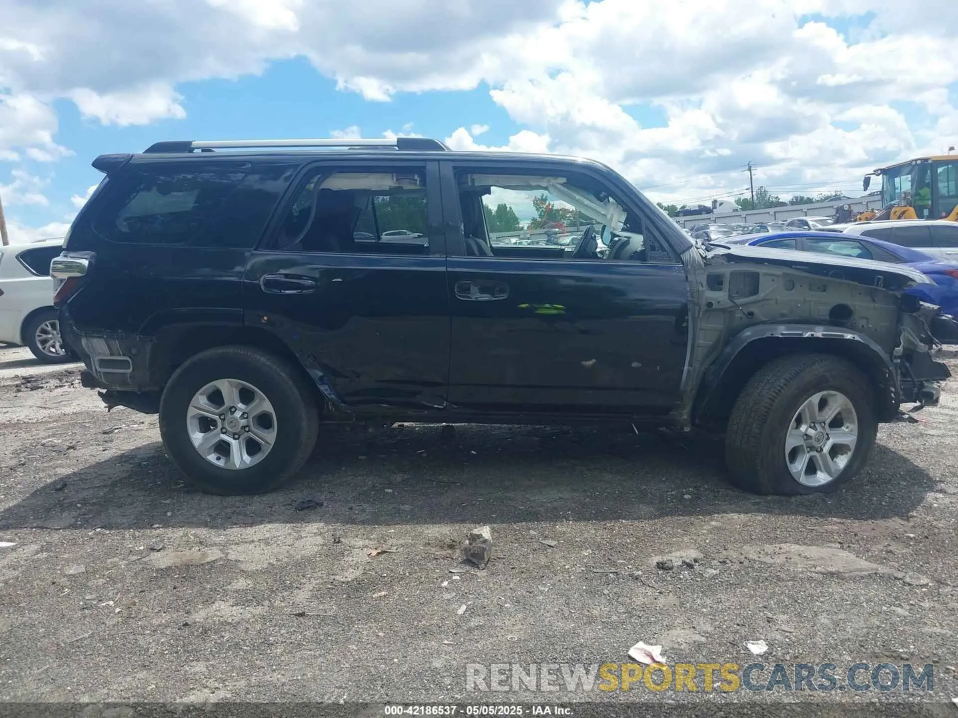 14 fotografías del automóvil dañado JTEEU5JR0N5257119 TOYOTA 4RUNNER 2022