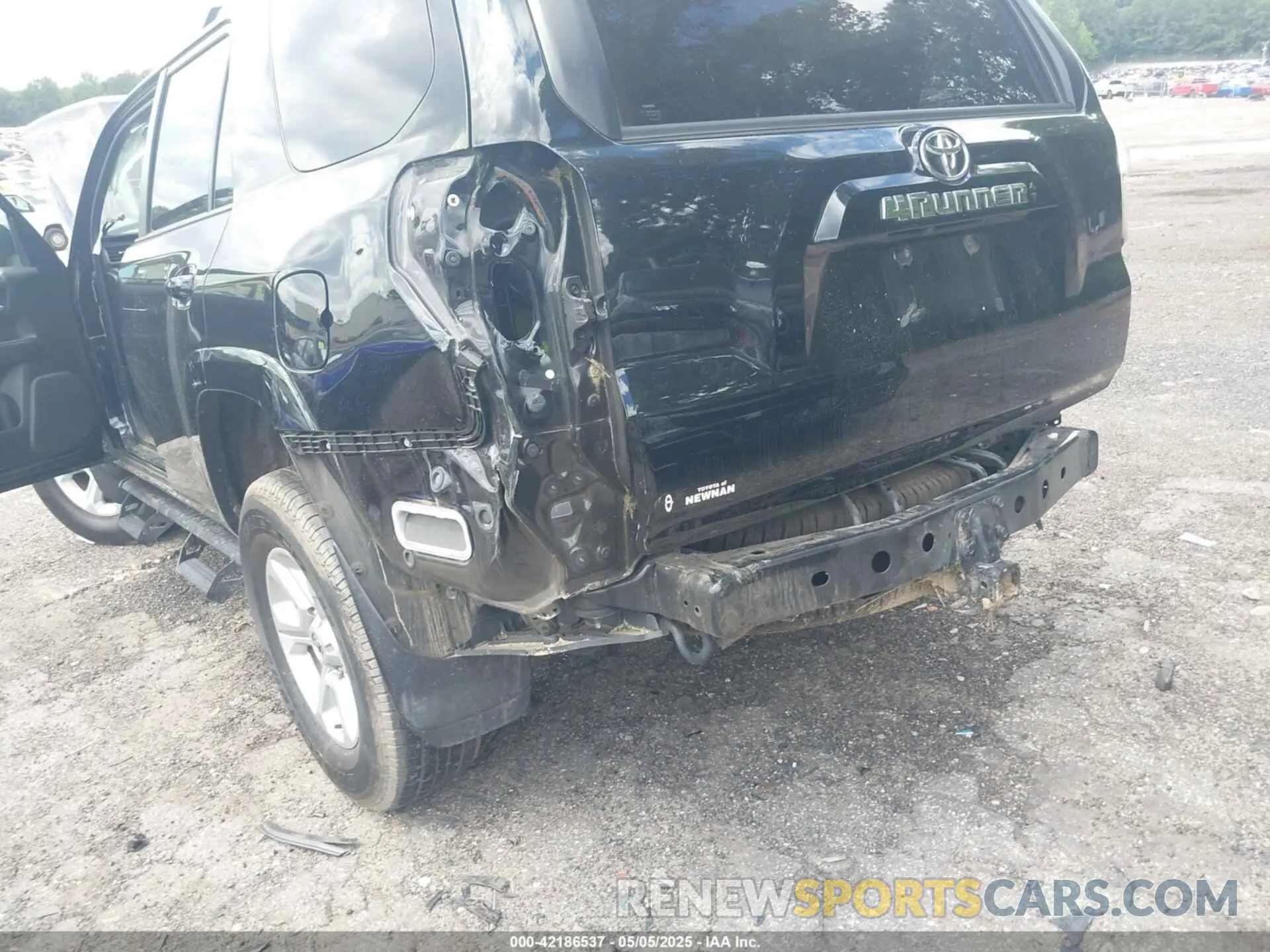 18 fotografías del automóvil dañado JTEEU5JR0N5257119 TOYOTA 4RUNNER 2022
