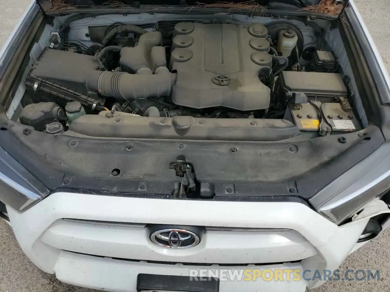 13 fotografías del automóvil dañado JTEEU5JR2N5258658 TOYOTA 4RUNNER 2022