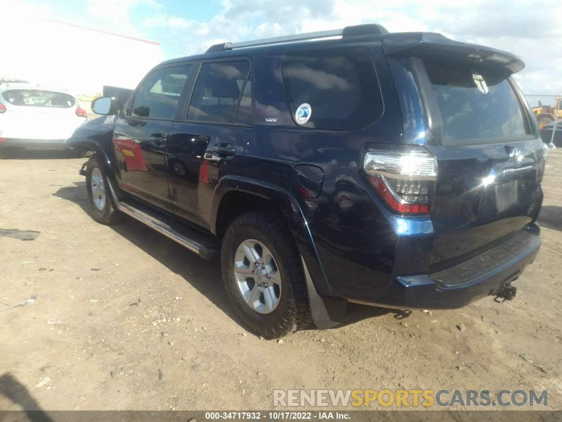 3 fotografías del automóvil dañado JTEEU5JR3N5256515 TOYOTA 4RUNNER 2022