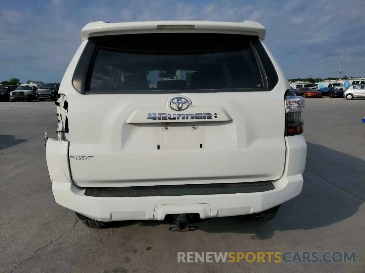 6 fotografías del automóvil dañado JTEEU5JR3N5259981 TOYOTA 4RUNNER 2022