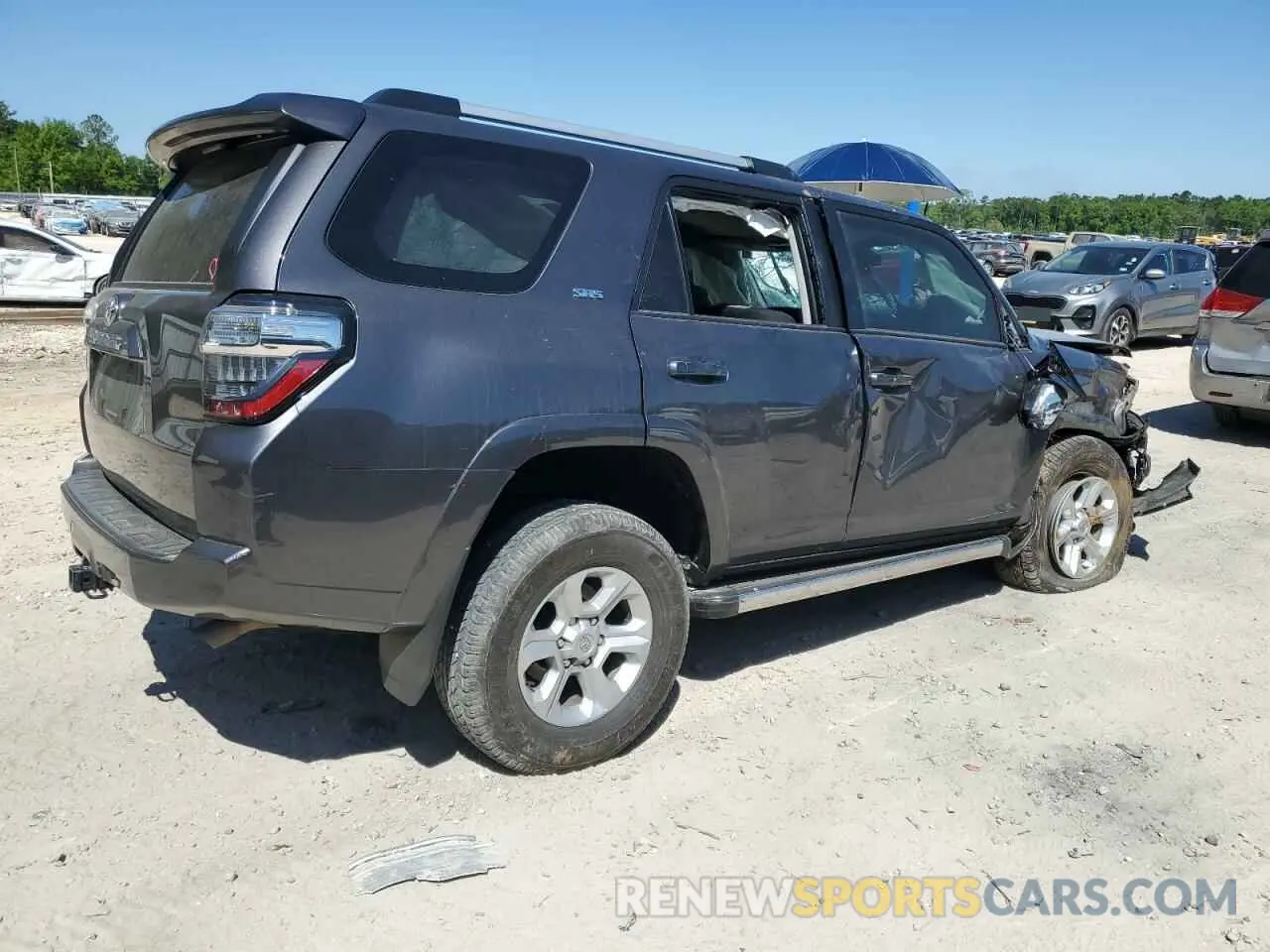 3 fotografías del automóvil dañado JTEEU5JR4N5259343 TOYOTA 4RUNNER 2022