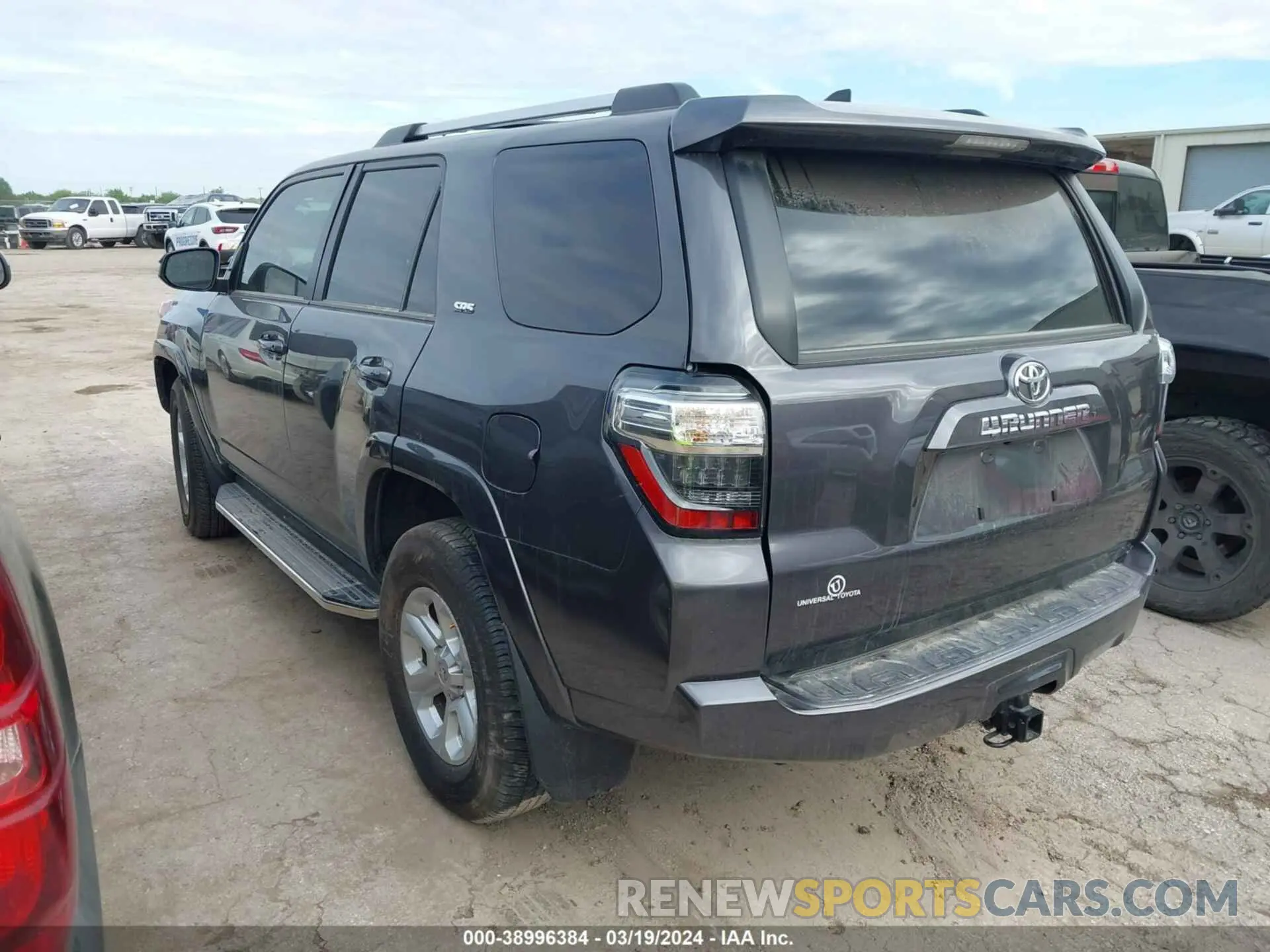 3 fotografías del automóvil dañado JTEEU5JR5N5258766 TOYOTA 4RUNNER 2022