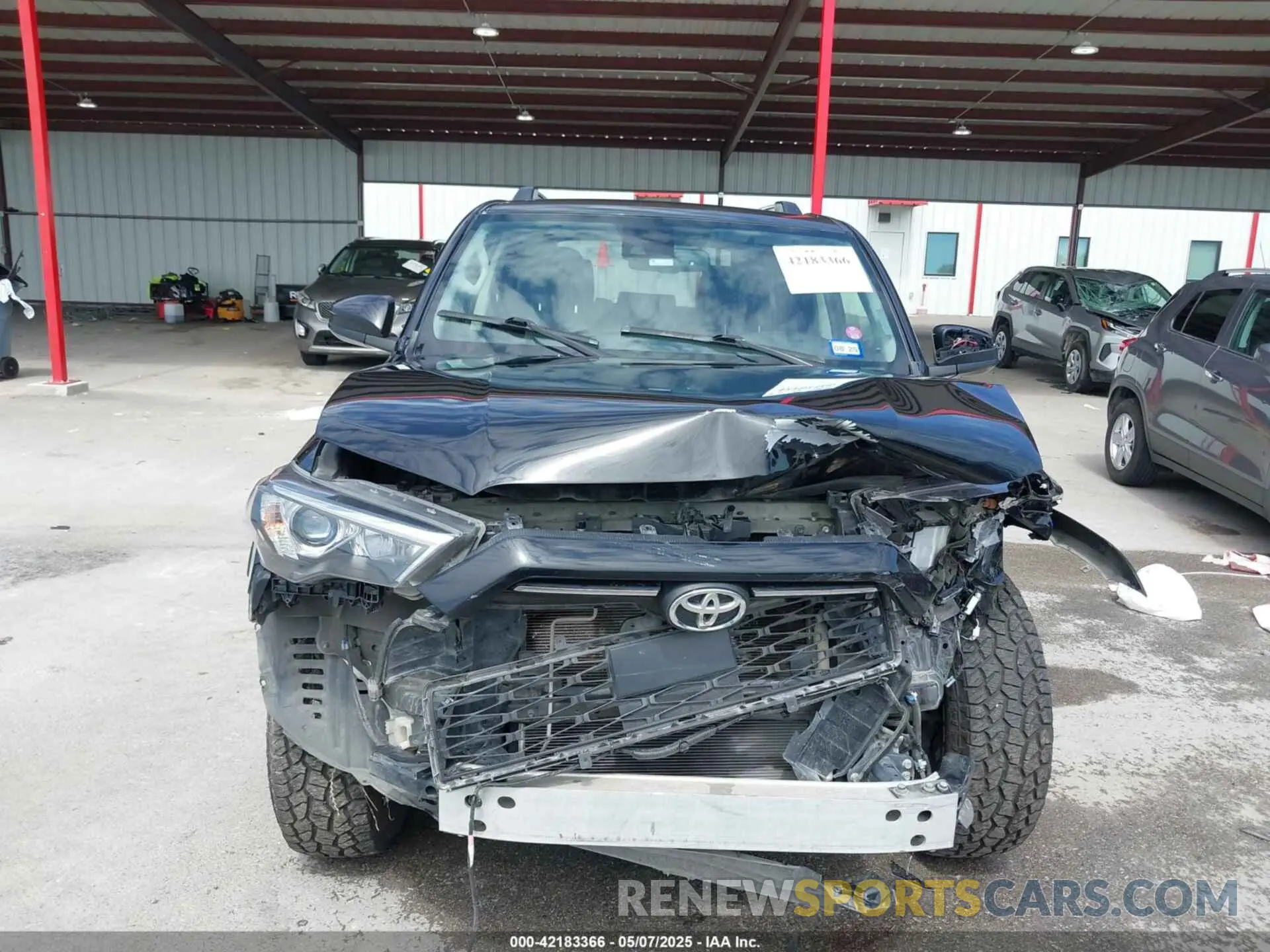13 fotografías del automóvil dañado JTEEU5JR5N5260419 TOYOTA 4RUNNER 2022