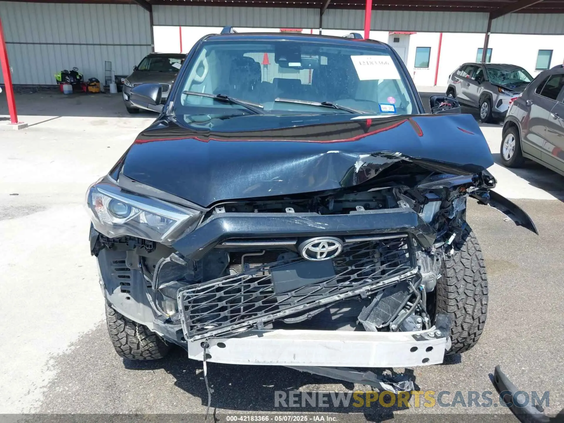 6 fotografías del automóvil dañado JTEEU5JR5N5260419 TOYOTA 4RUNNER 2022