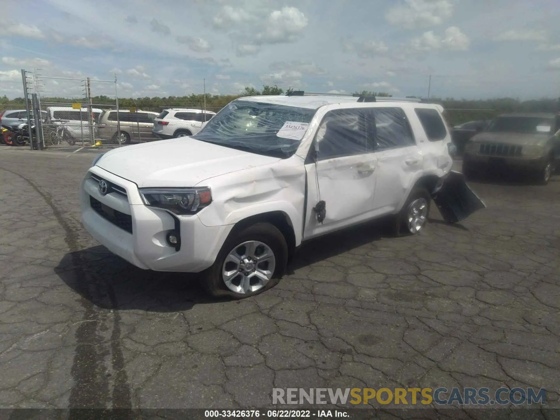 2 fotografías del automóvil dañado JTEEU5JR6N5252376 TOYOTA 4RUNNER 2022