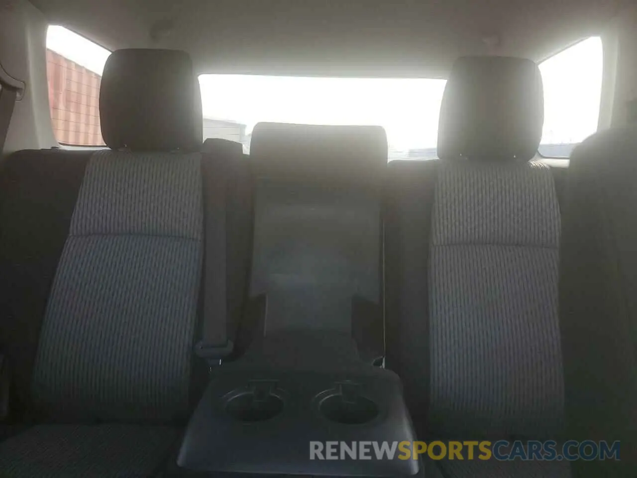 10 fotografías del automóvil dañado JTEEU5JR6N5255455 TOYOTA 4RUNNER 2022