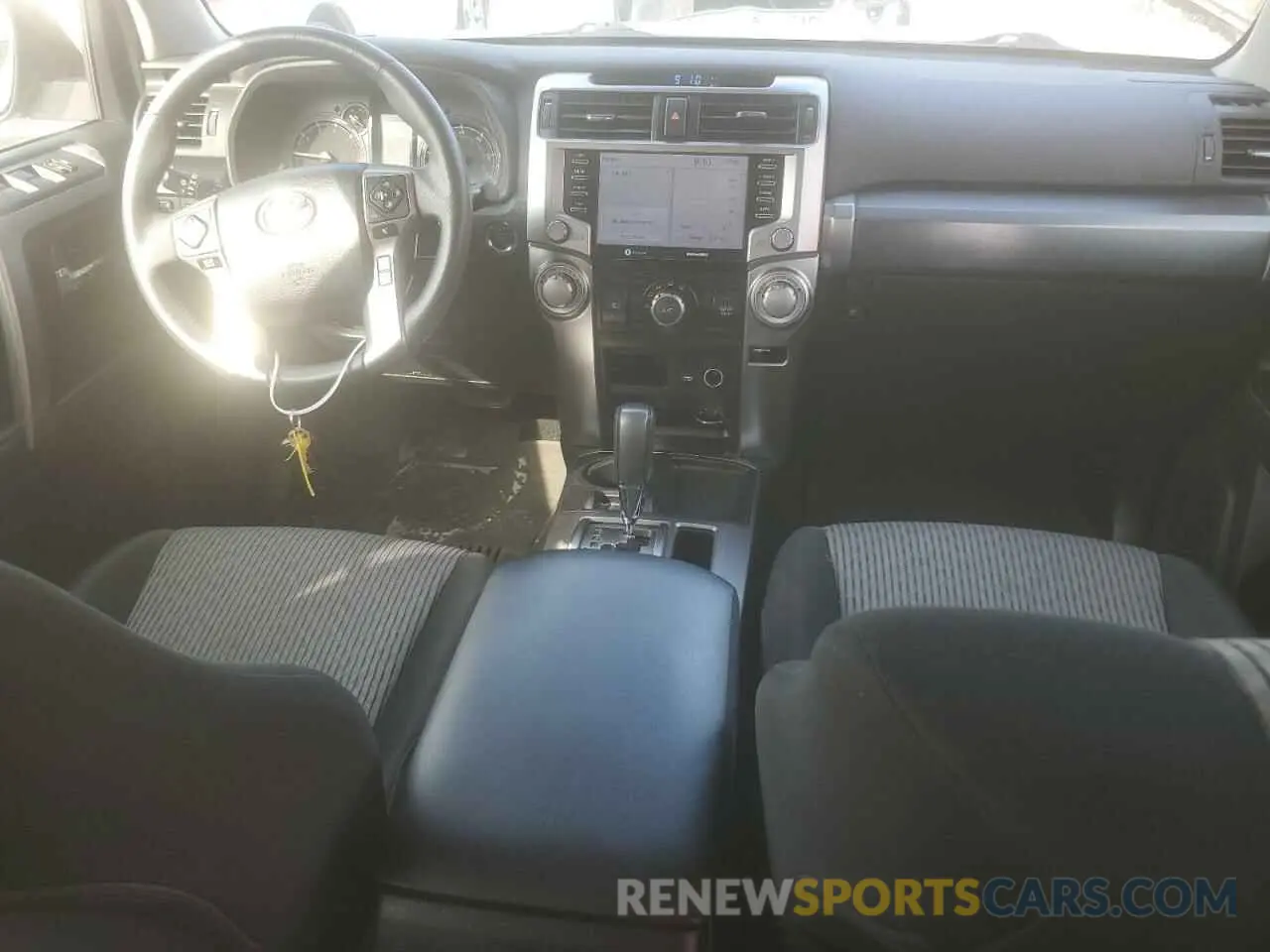 8 fotografías del automóvil dañado JTEEU5JR6N5255455 TOYOTA 4RUNNER 2022