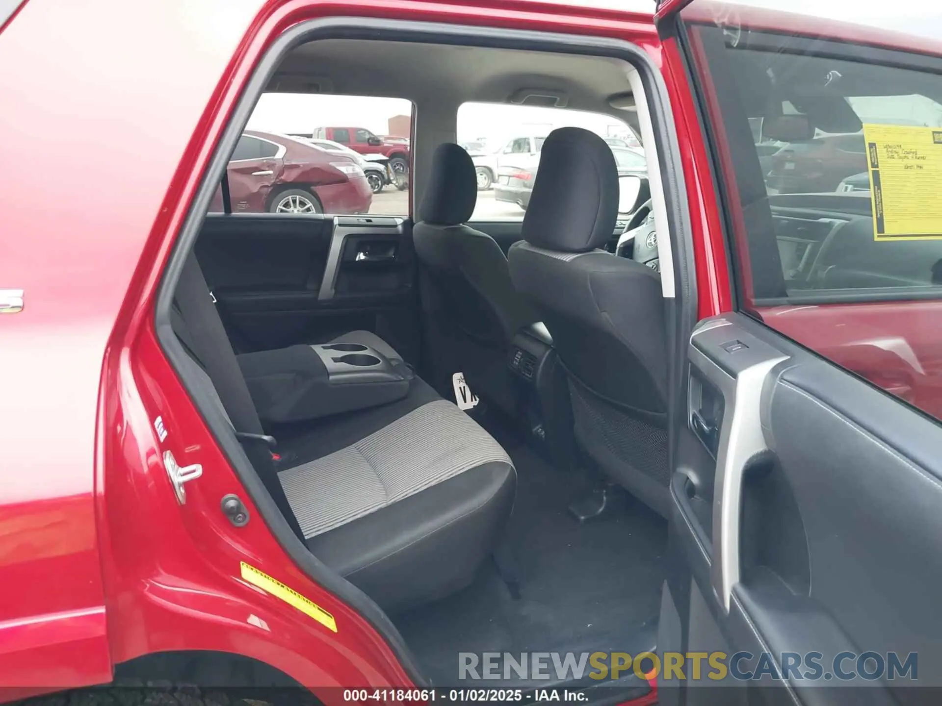 8 fotografías del automóvil dañado JTEEU5JR6N5265726 TOYOTA 4RUNNER 2022