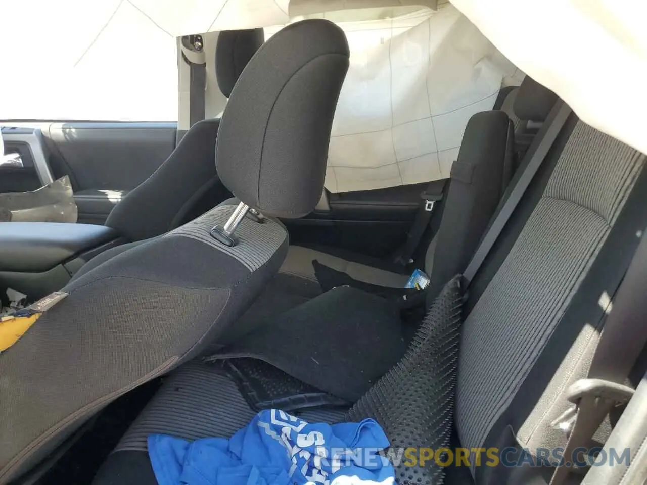 11 fotografías del automóvil dañado JTEEU5JR6N5276757 TOYOTA 4RUNNER 2022