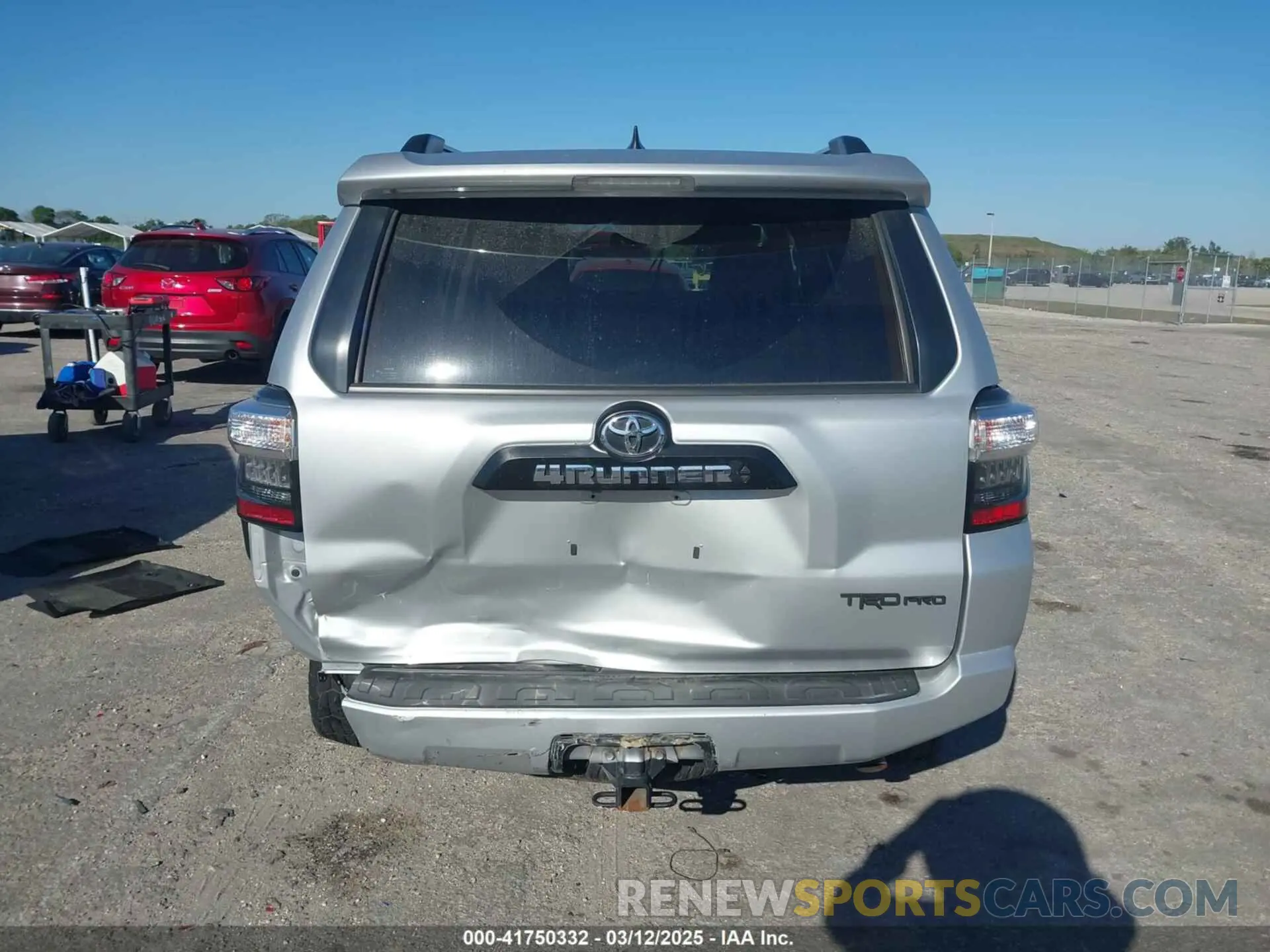 16 fotografías del automóvil dañado JTEEU5JRXN5264532 TOYOTA 4RUNNER 2022
