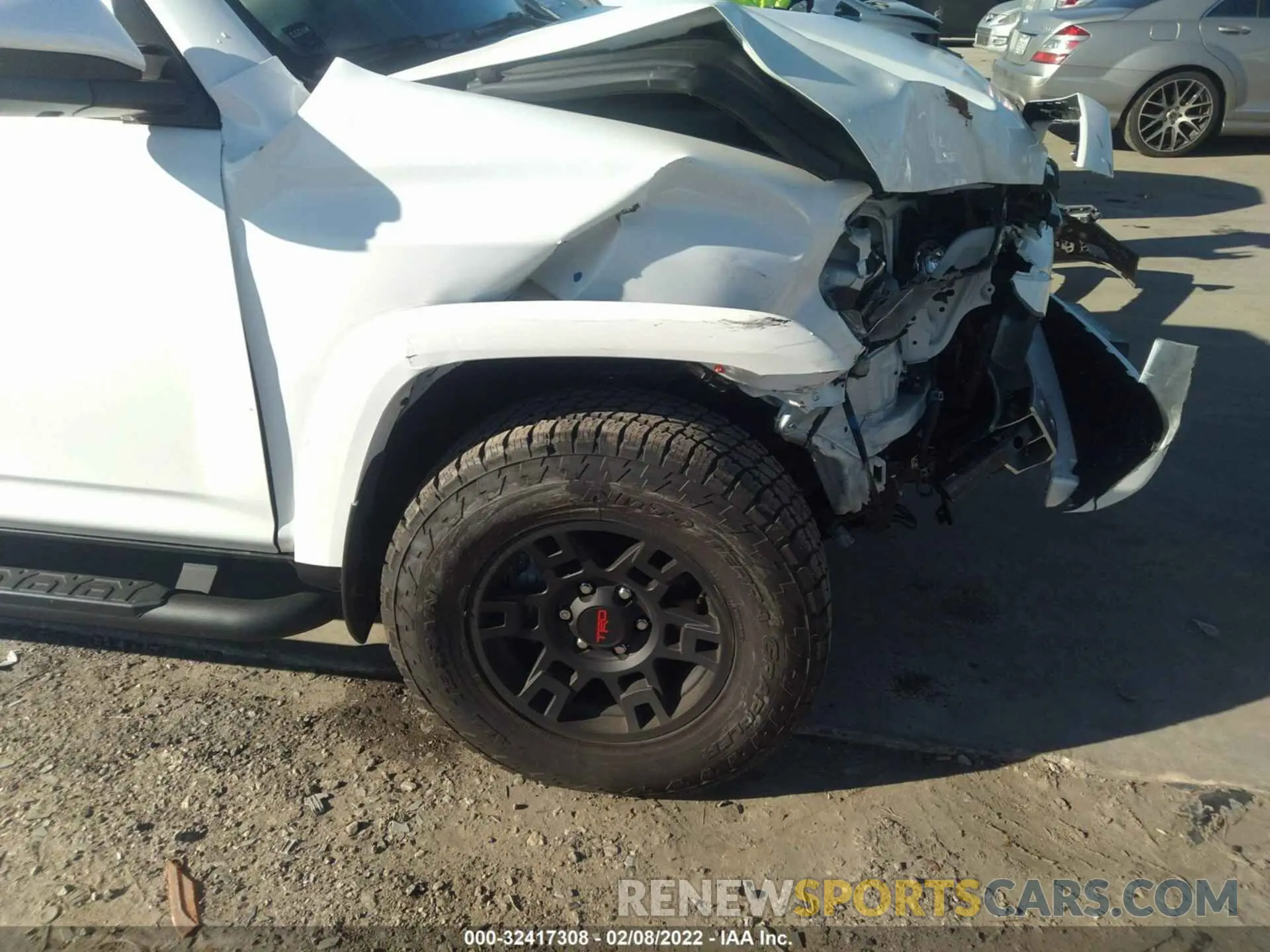6 fotografías del automóvil dañado JTEFU5JR2N5251861 TOYOTA 4RUNNER 2022