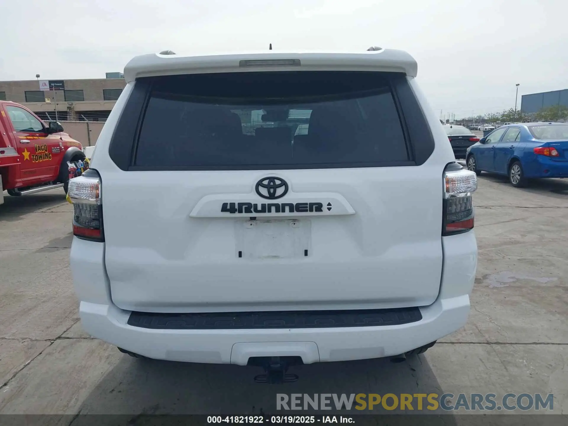 17 fotografías del automóvil dañado JTEFU5JR2N5263847 TOYOTA 4RUNNER 2022