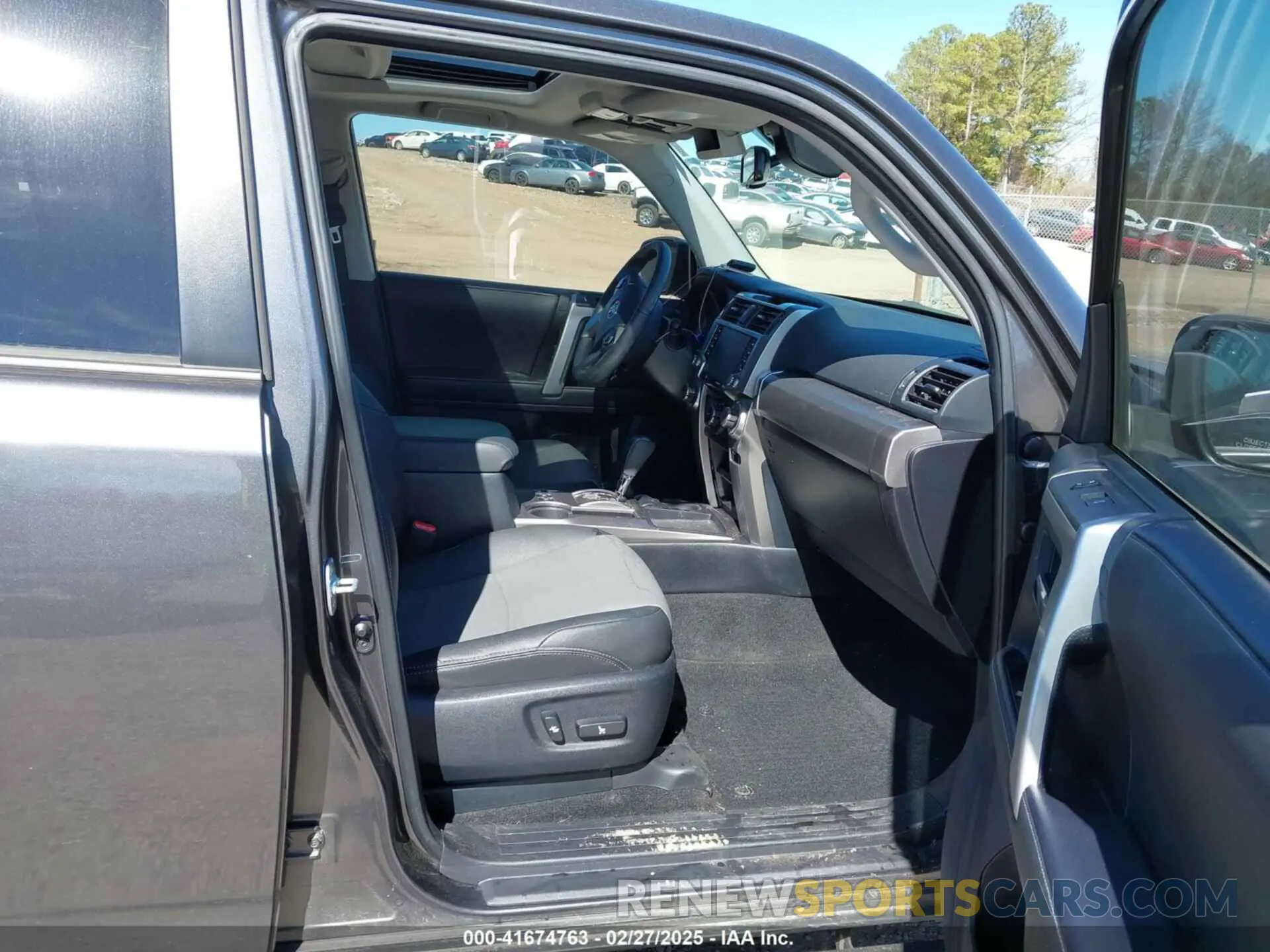5 fotografías del automóvil dañado JTEFU5JR2N5269812 TOYOTA 4RUNNER 2022