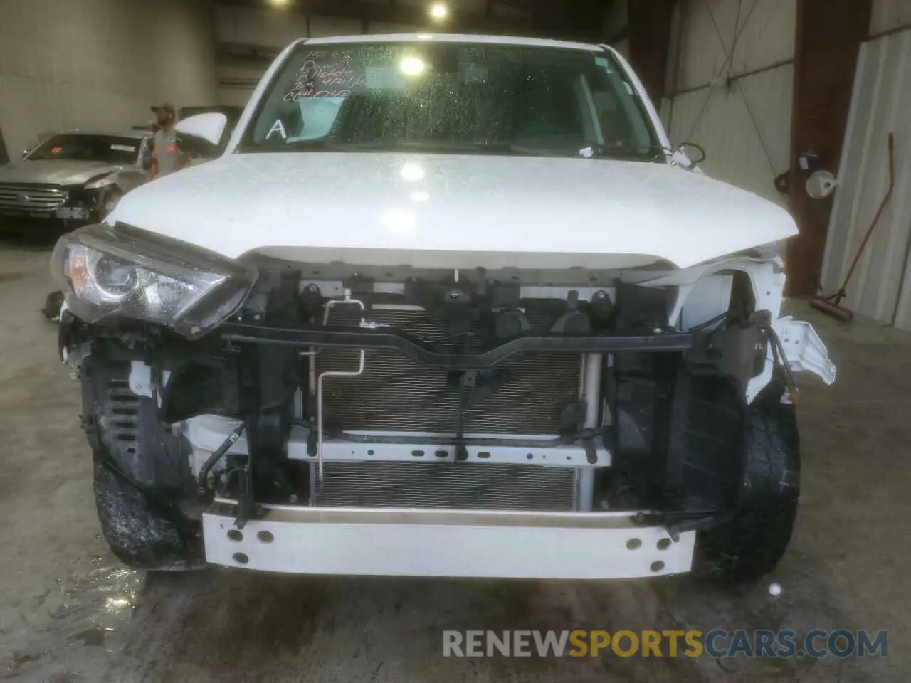 5 fotografías del automóvil dañado JTEFU5JR5N5254530 TOYOTA 4RUNNER 2022