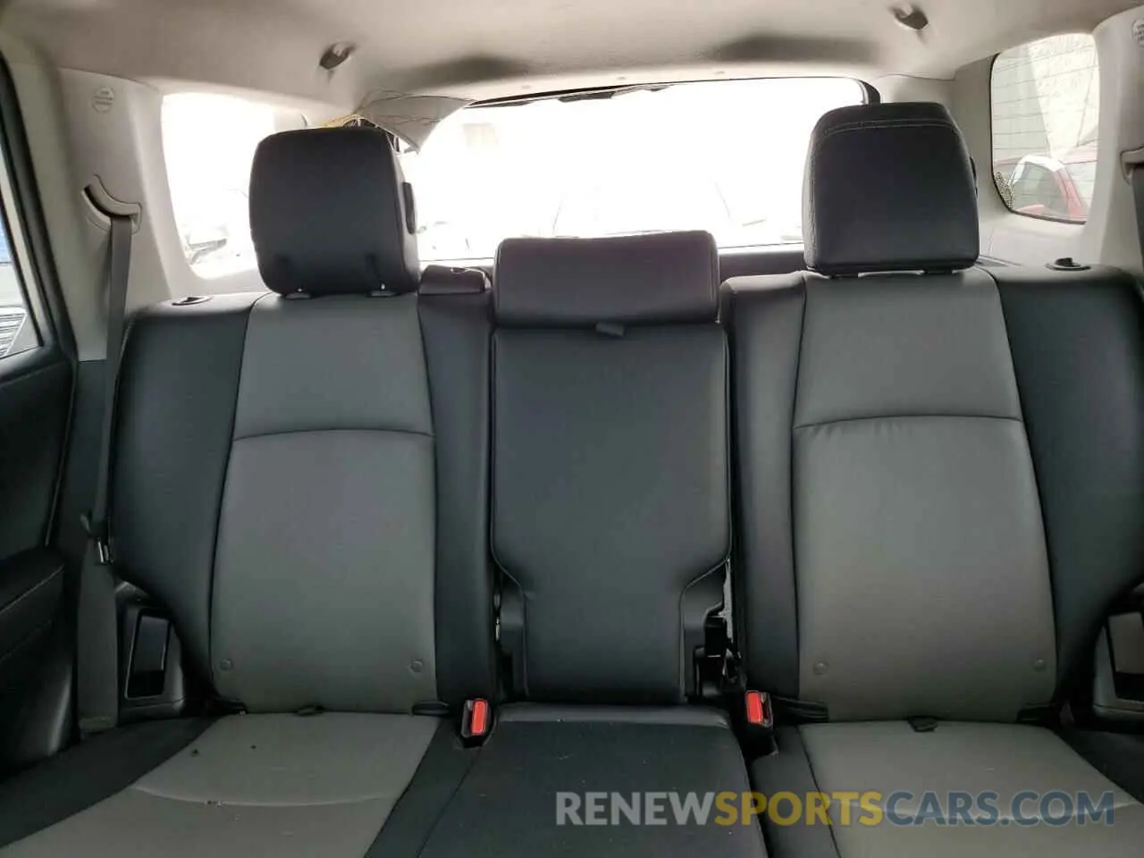 10 fotografías del automóvil dañado JTEFU5JR6N5268856 TOYOTA 4RUNNER 2022
