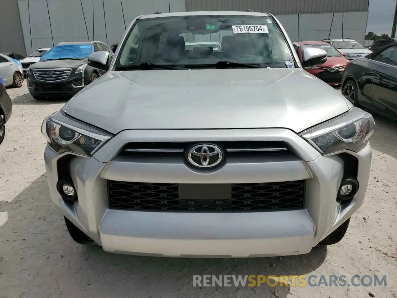 5 fotografías del automóvil dañado JTEFU5JR6N5268856 TOYOTA 4RUNNER 2022