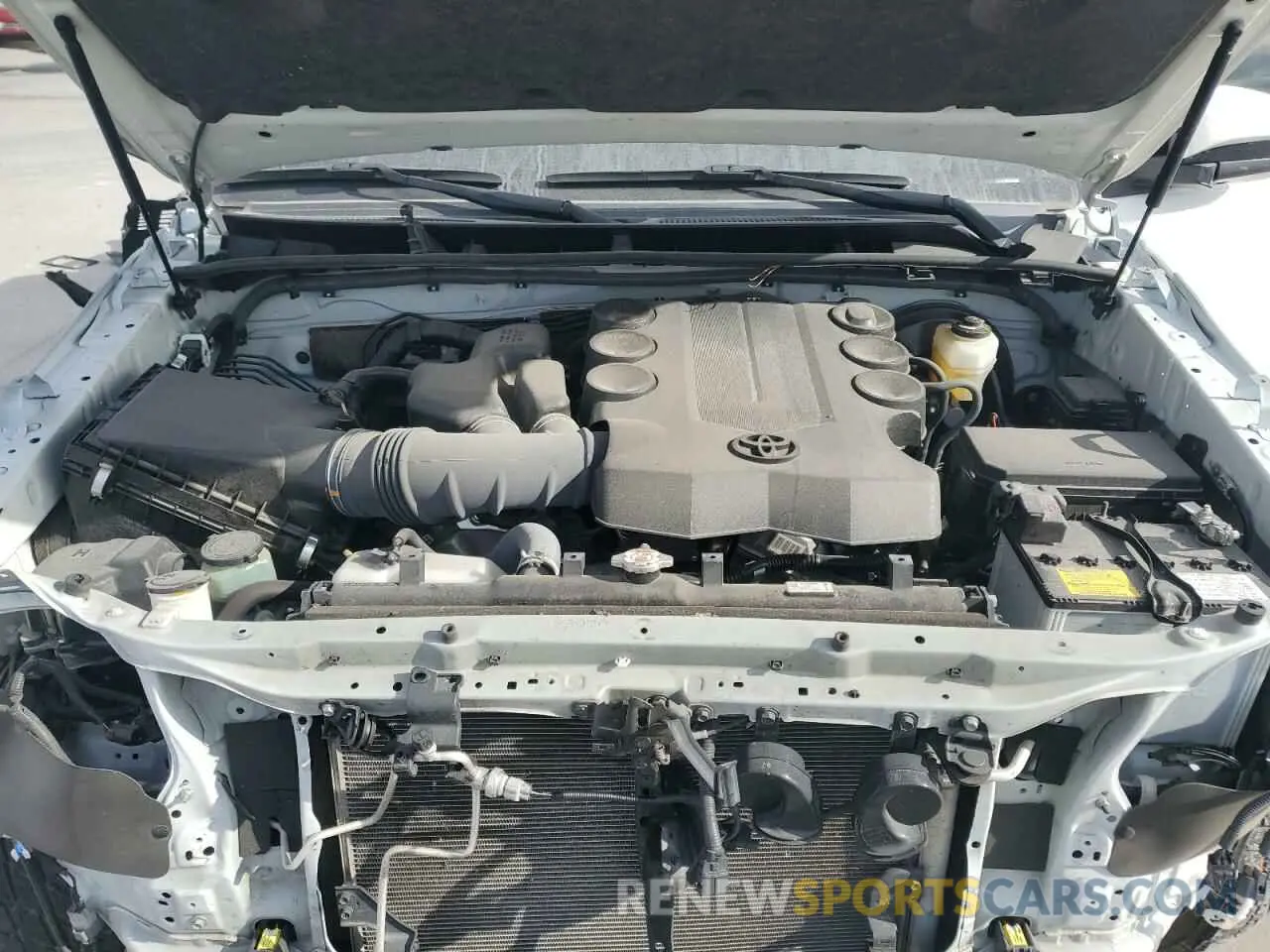 12 fotografías del automóvil dañado JTEFU5JR8N5268051 TOYOTA 4RUNNER 2022