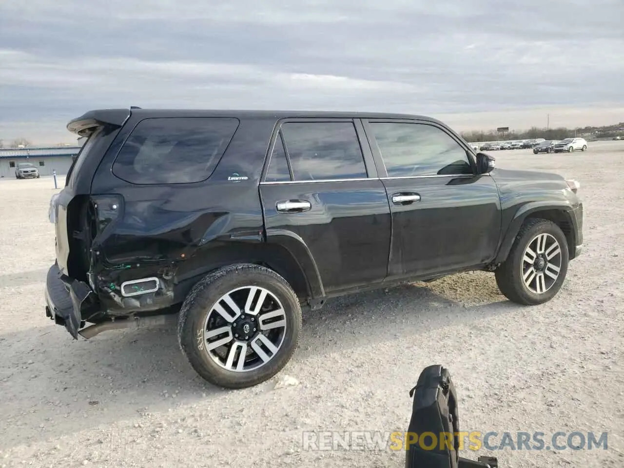 3 fotografías del automóvil dañado JTEKU5JR6N6003220 TOYOTA 4RUNNER 2022
