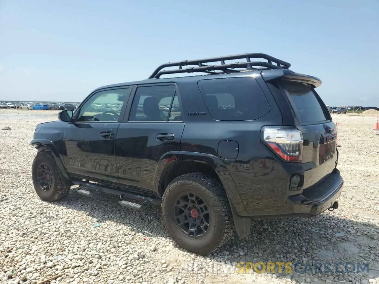 2 fotografías del automóvil dañado JTELU5JR2N6004630 TOYOTA 4RUNNER 2022