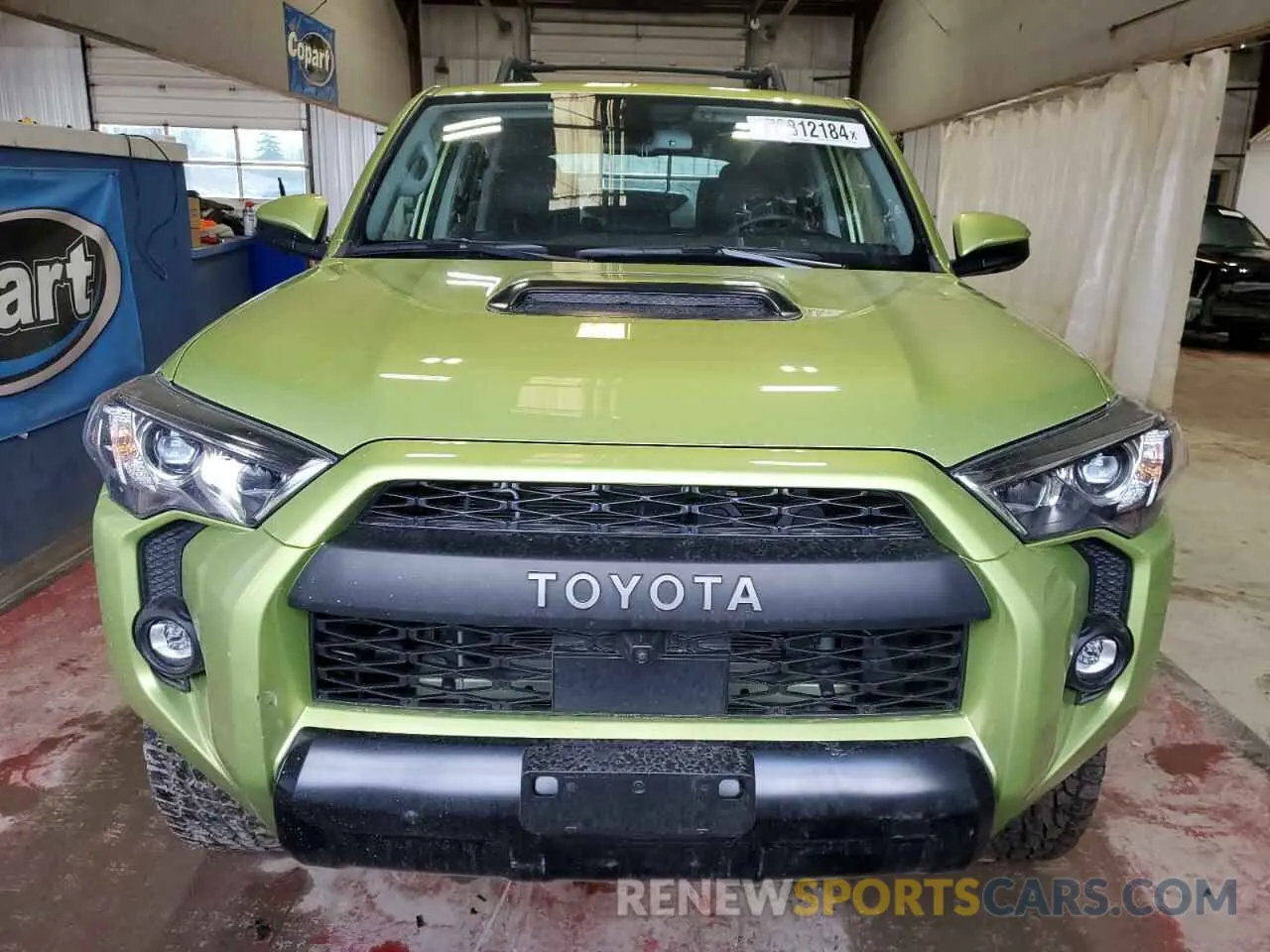 5 fotografías del automóvil dañado JTELU5JR4N6044420 TOYOTA 4RUNNER 2022