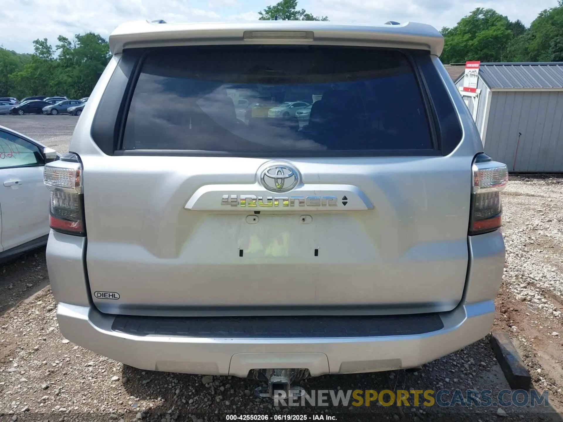 16 fotografías del automóvil dañado JTEMU5JR0N6000953 TOYOTA 4RUNNER 2022