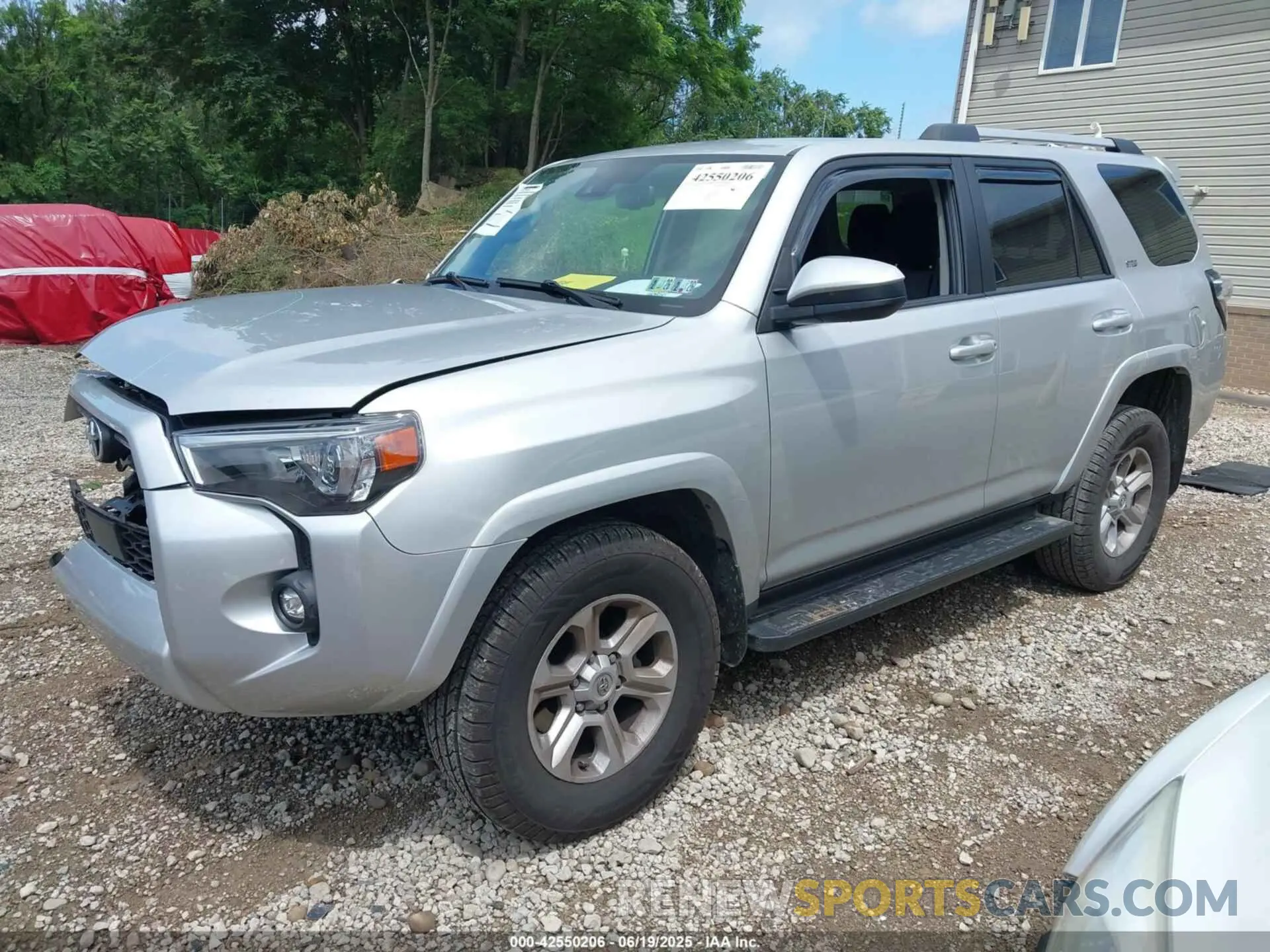 2 fotografías del automóvil dañado JTEMU5JR0N6000953 TOYOTA 4RUNNER 2022
