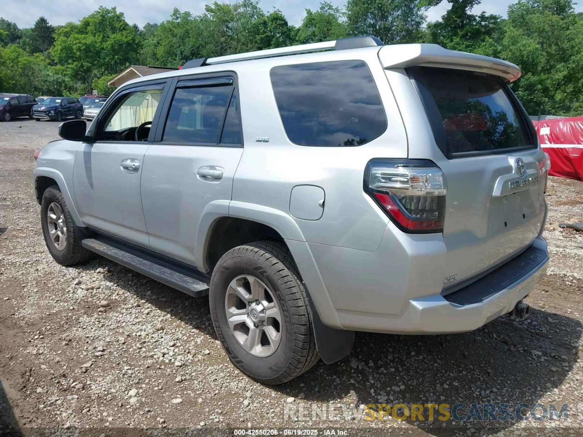 3 fotografías del automóvil dañado JTEMU5JR0N6000953 TOYOTA 4RUNNER 2022