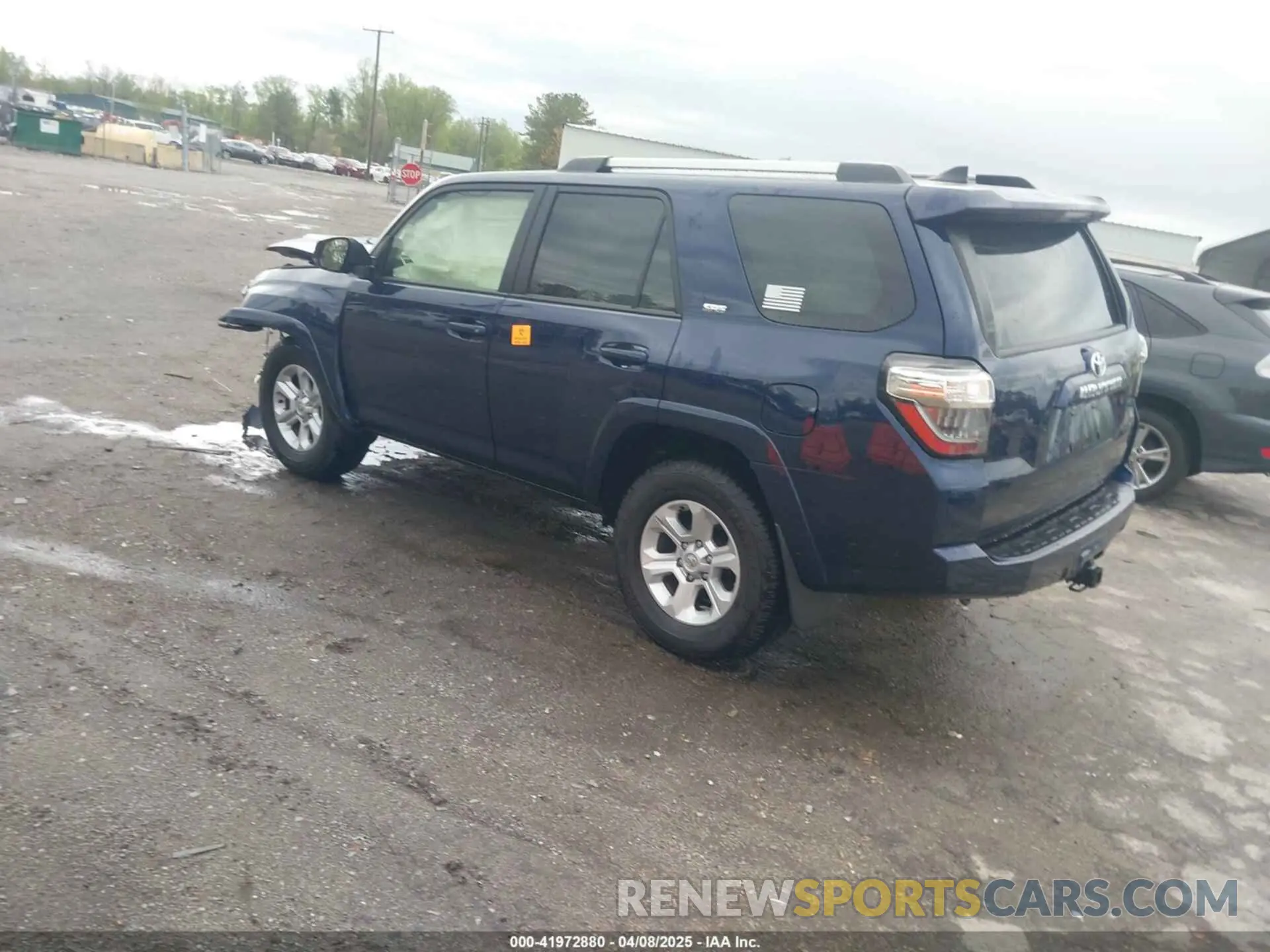 3 fotografías del automóvil dañado JTEMU5JR0N6028851 TOYOTA 4RUNNER 2022