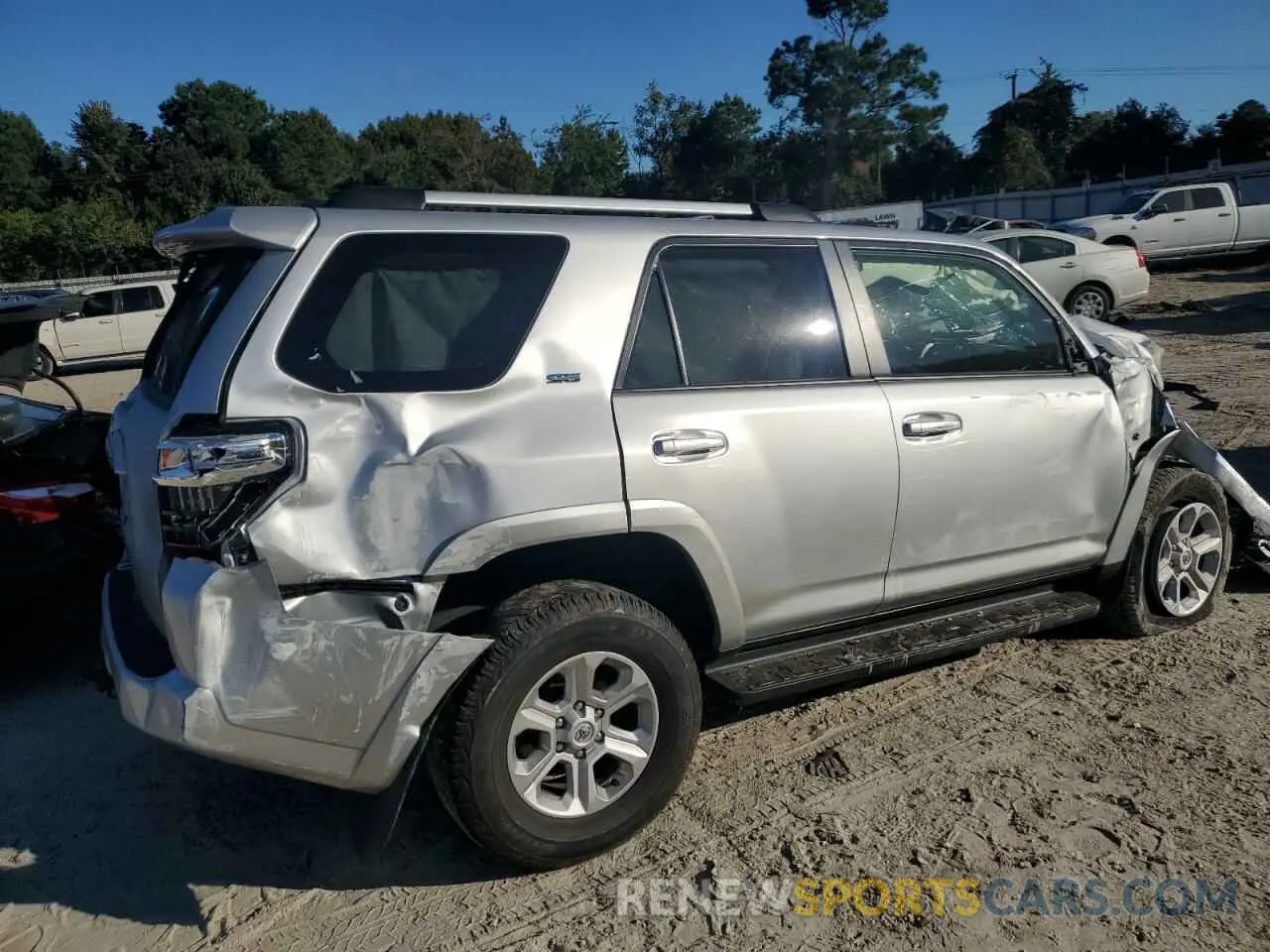 3 fotografías del automóvil dañado JTEMU5JR0N6063230 TOYOTA 4RUNNER 2022
