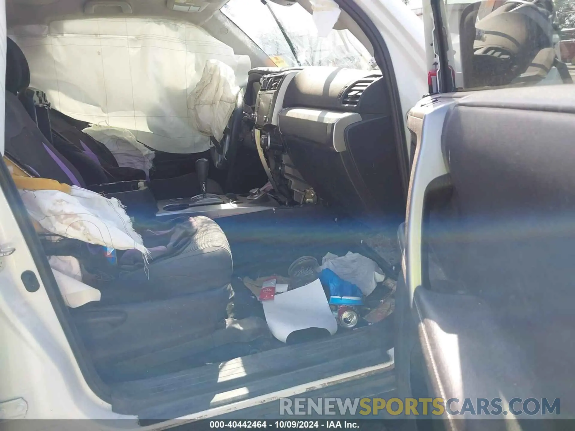 5 fotografías del automóvil dañado JTEMU5JR2N5981616 TOYOTA 4RUNNER 2022