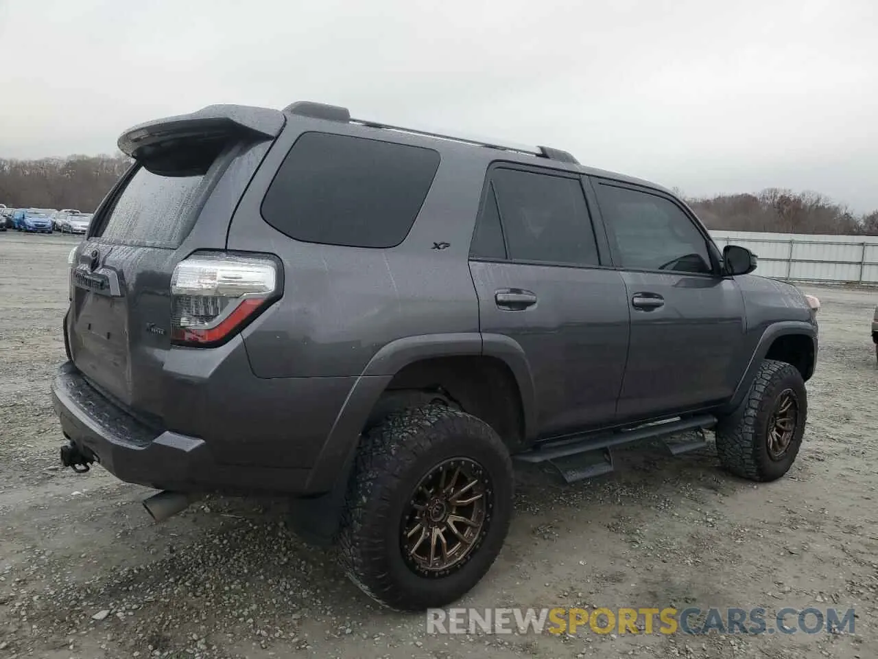 3 fotografías del automóvil dañado JTEMU5JR3N5991989 TOYOTA 4RUNNER 2022