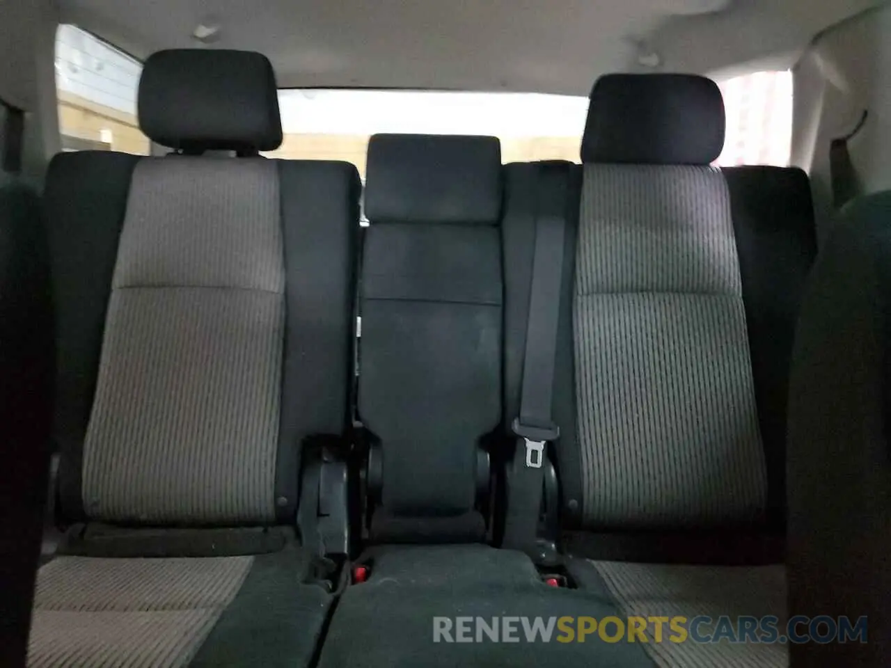 10 fotografías del automóvil dañado JTEMU5JR7N6041838 TOYOTA 4RUNNER 2022