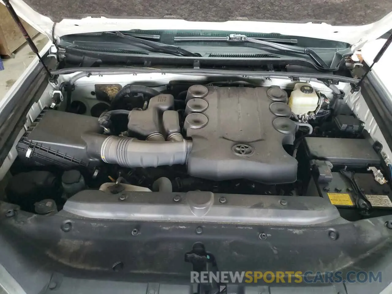 12 fotografías del automóvil dañado JTEMU5JR7N6041838 TOYOTA 4RUNNER 2022