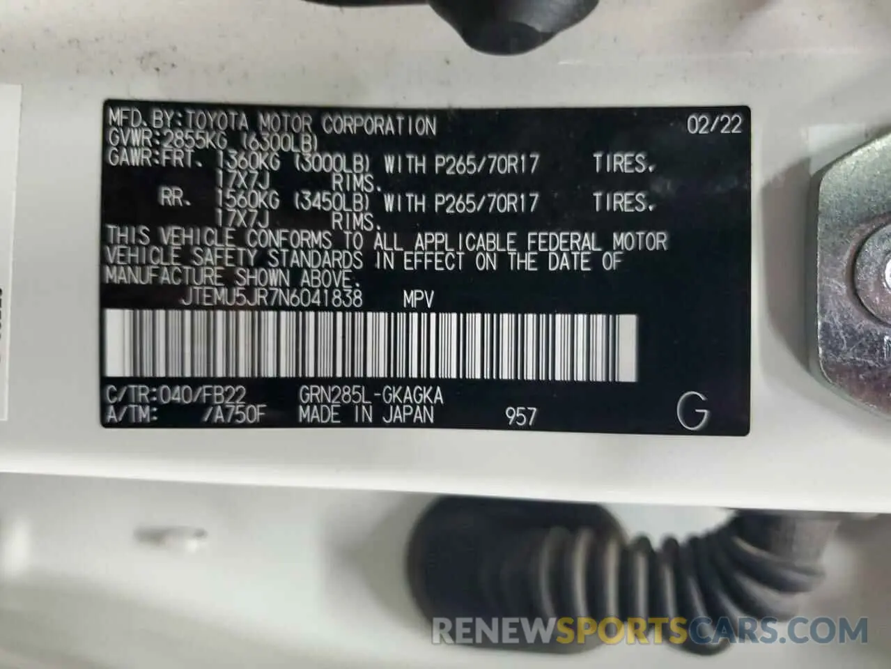 13 fotografías del automóvil dañado JTEMU5JR7N6041838 TOYOTA 4RUNNER 2022