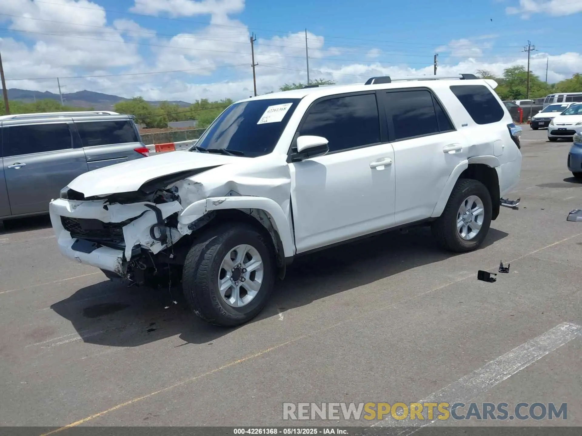 2 fotografías del automóvil dañado JTEMU5JR9N6040321 TOYOTA 4RUNNER 2022